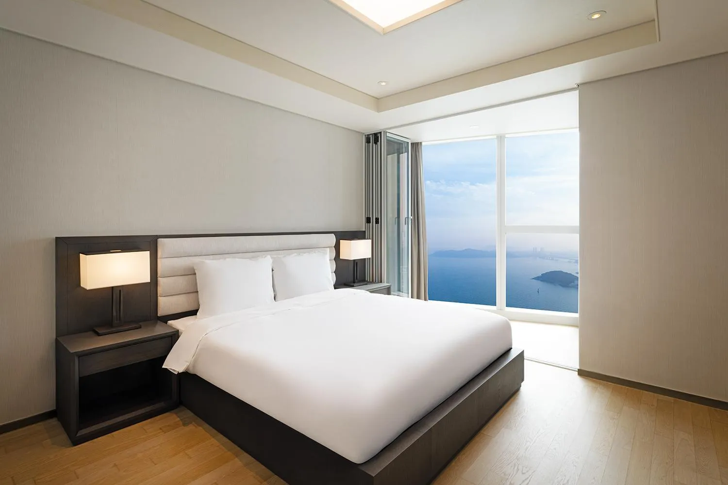 Bed in LCT Residence The Vine Haeundae