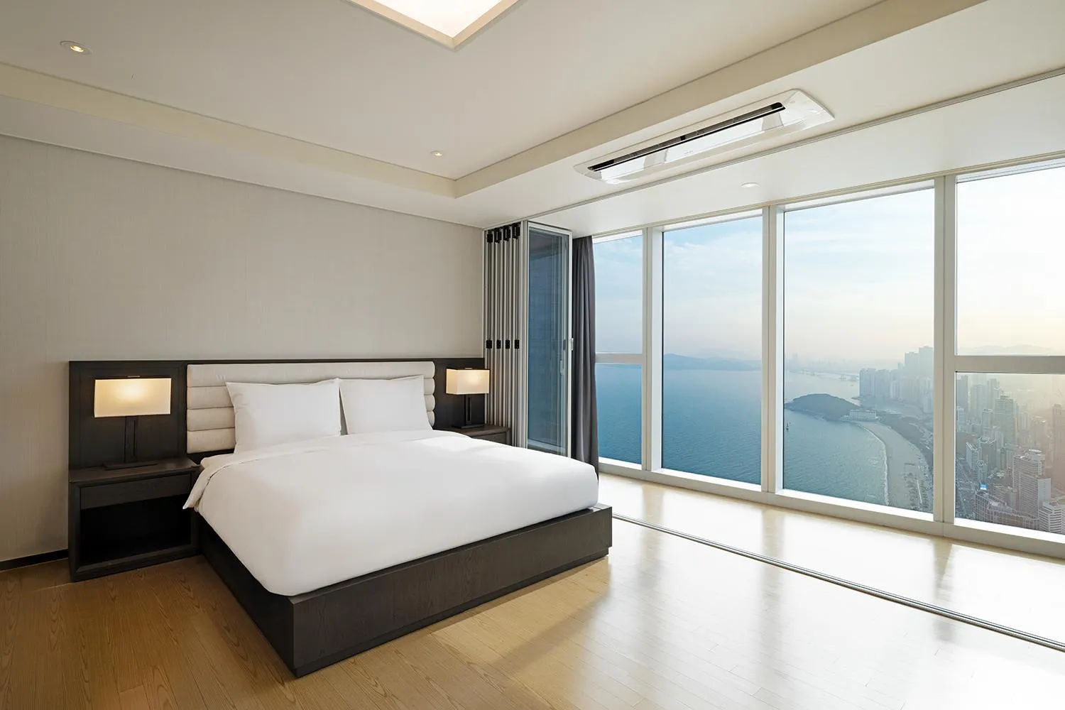 Bed in LCT Residence The Vine Haeundae