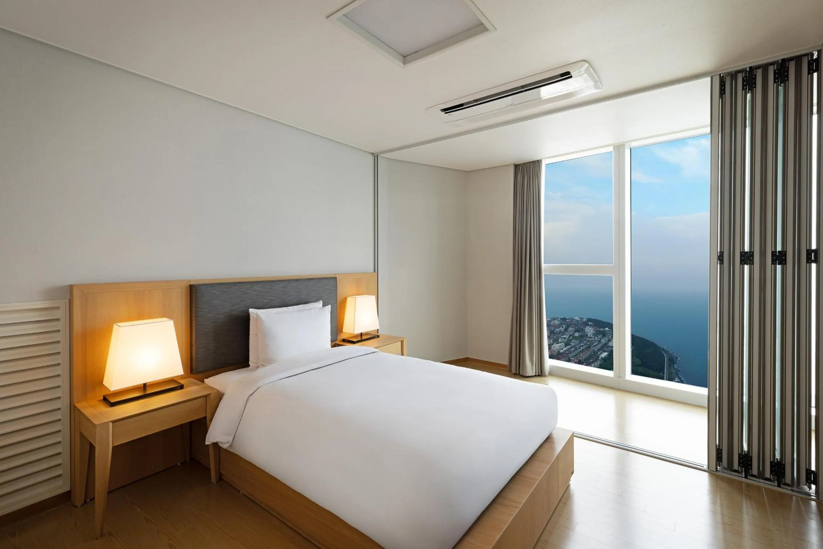 Bed in LCT Residence The Vine Haeundae