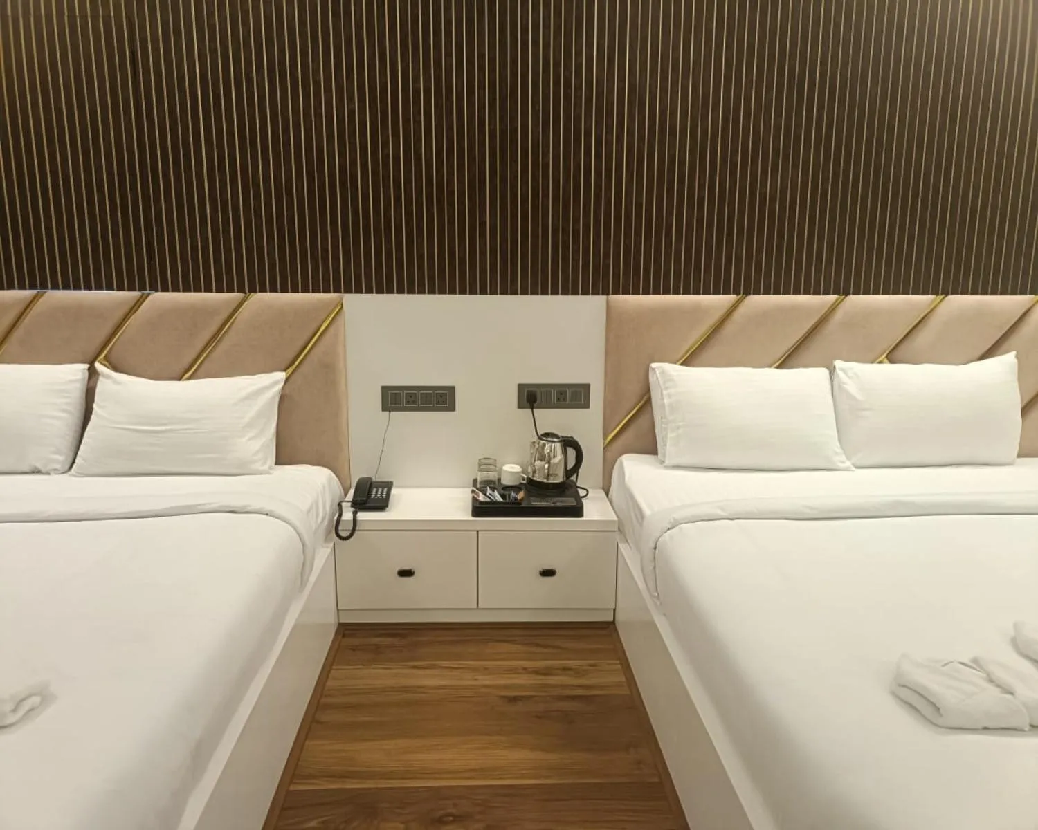 Bedroom, Bed in Winners Hill Resorts