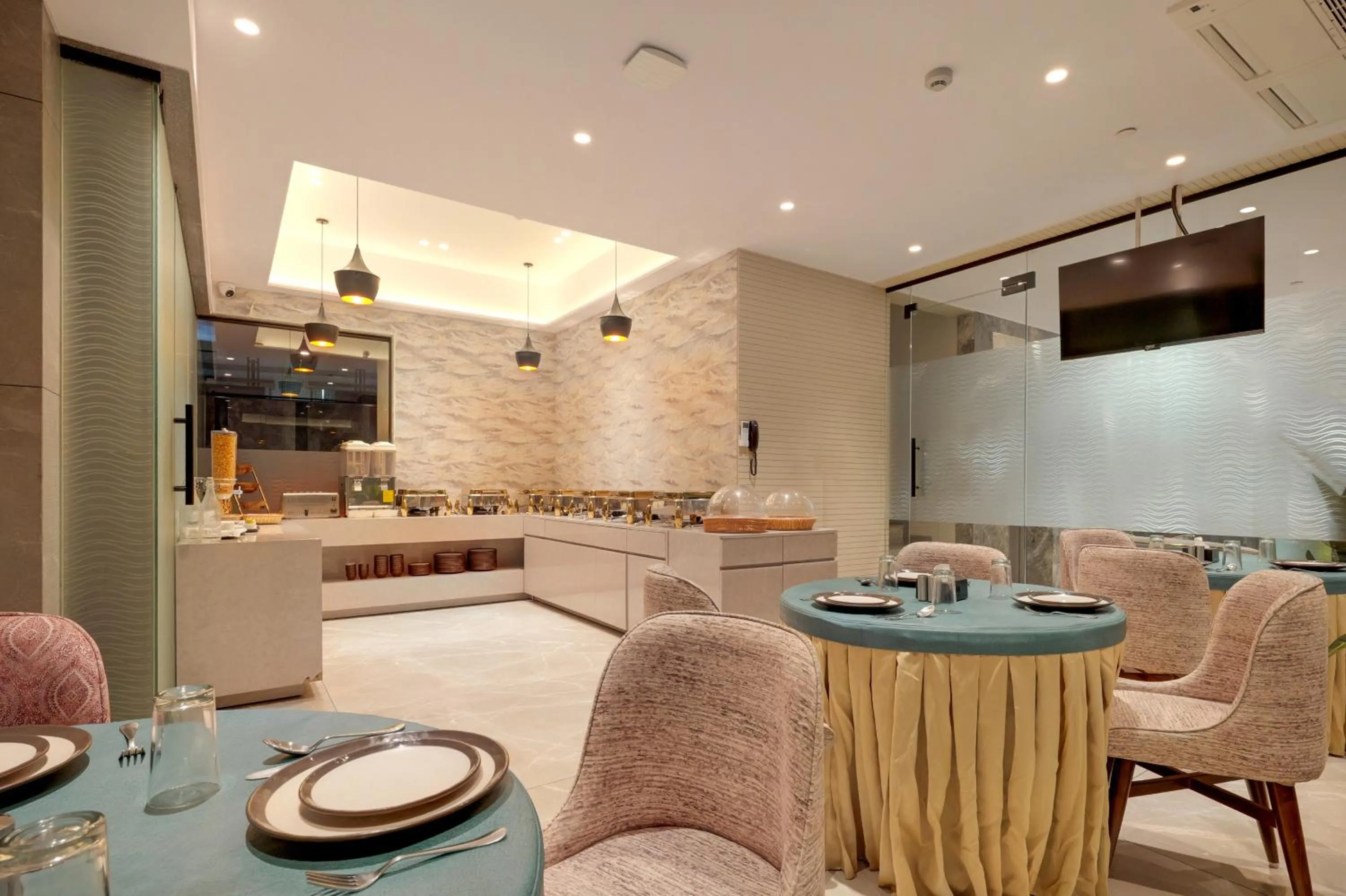 Breakfast in Hotel Flexi Residency Mumbai International Airport