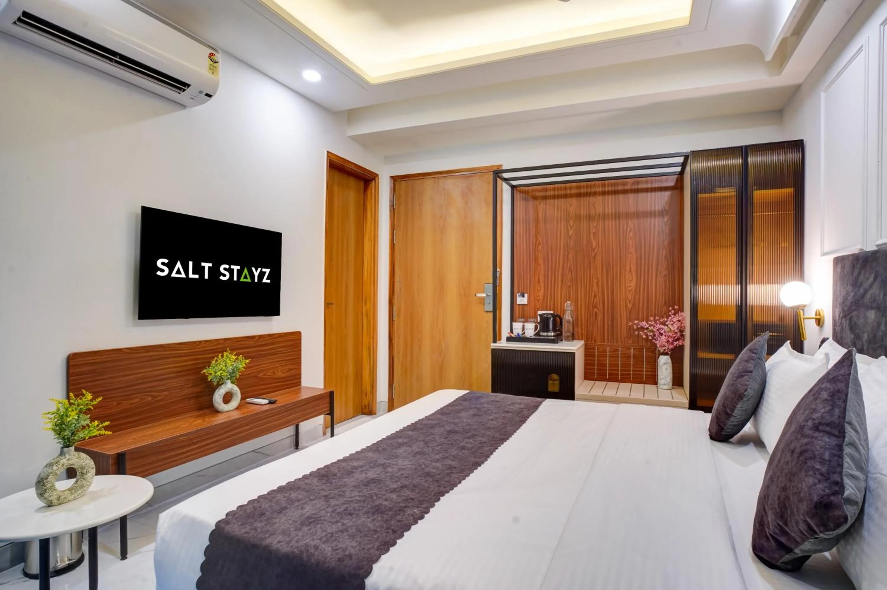 Bed in Saltstayz Premier - Arjun Marg