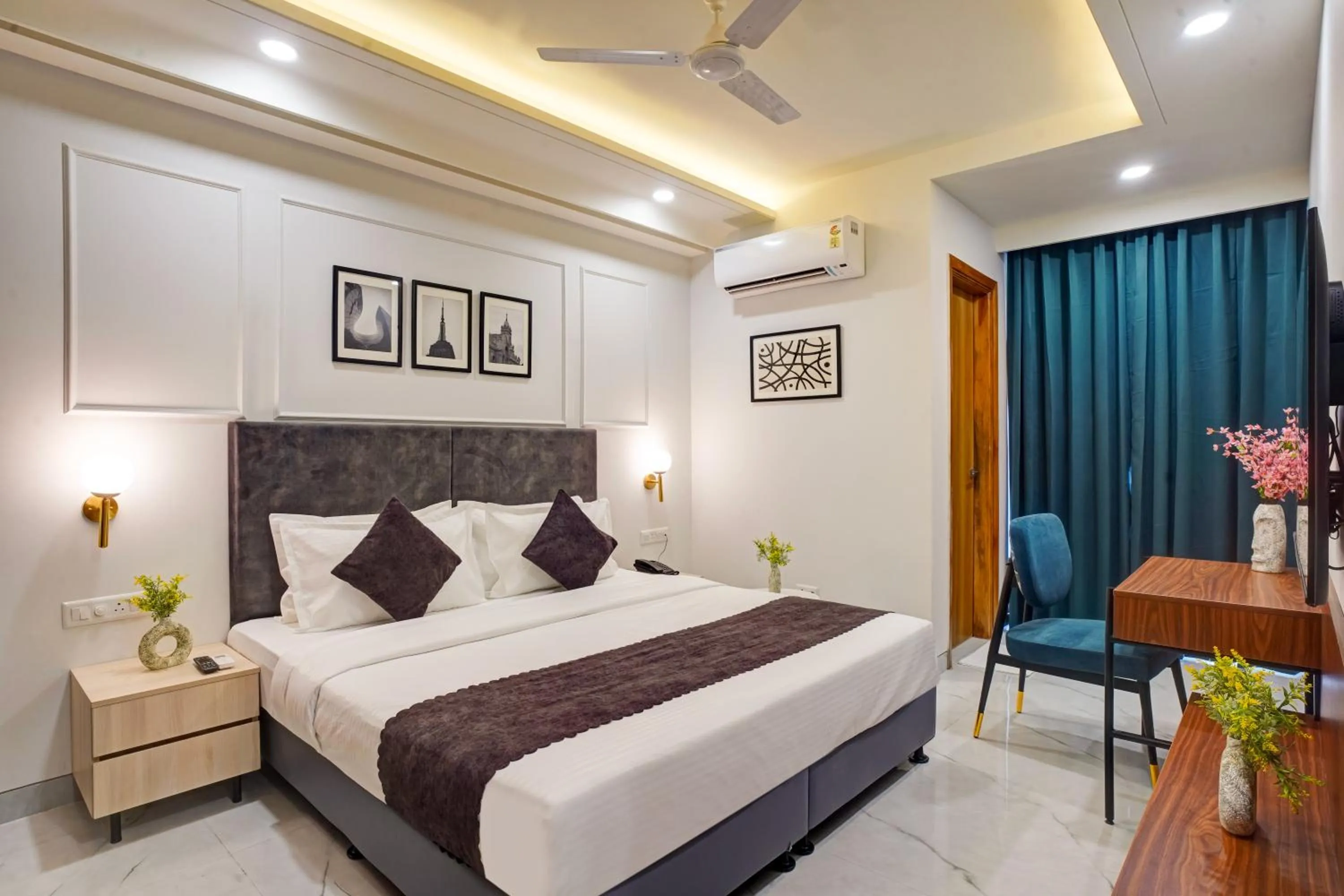 Bed in Saltstayz Premier - Arjun Marg