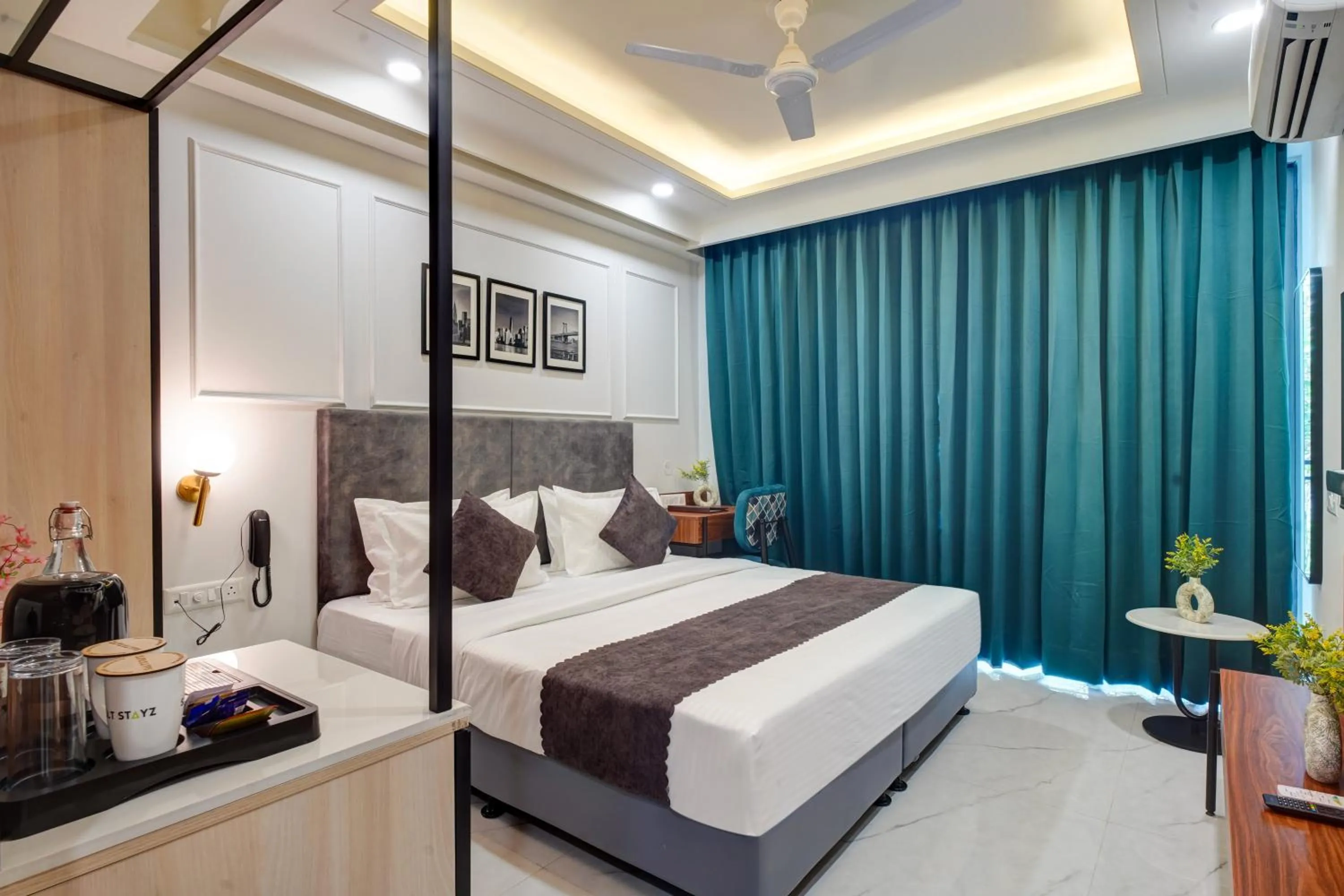 Bed in Saltstayz Premier - Arjun Marg