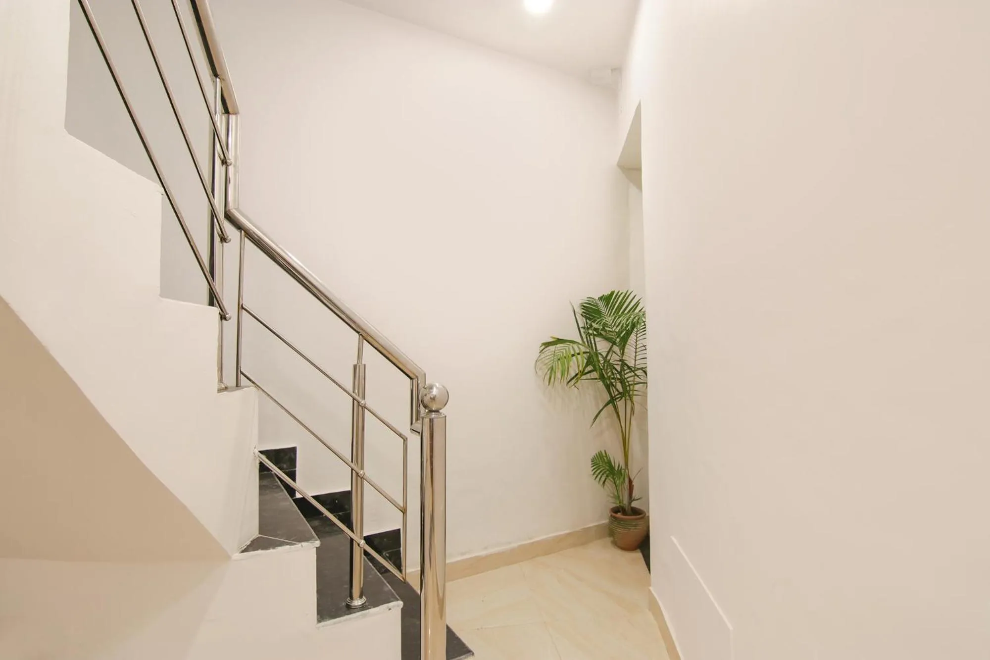 Lobby or reception in FabHotel Ambassador