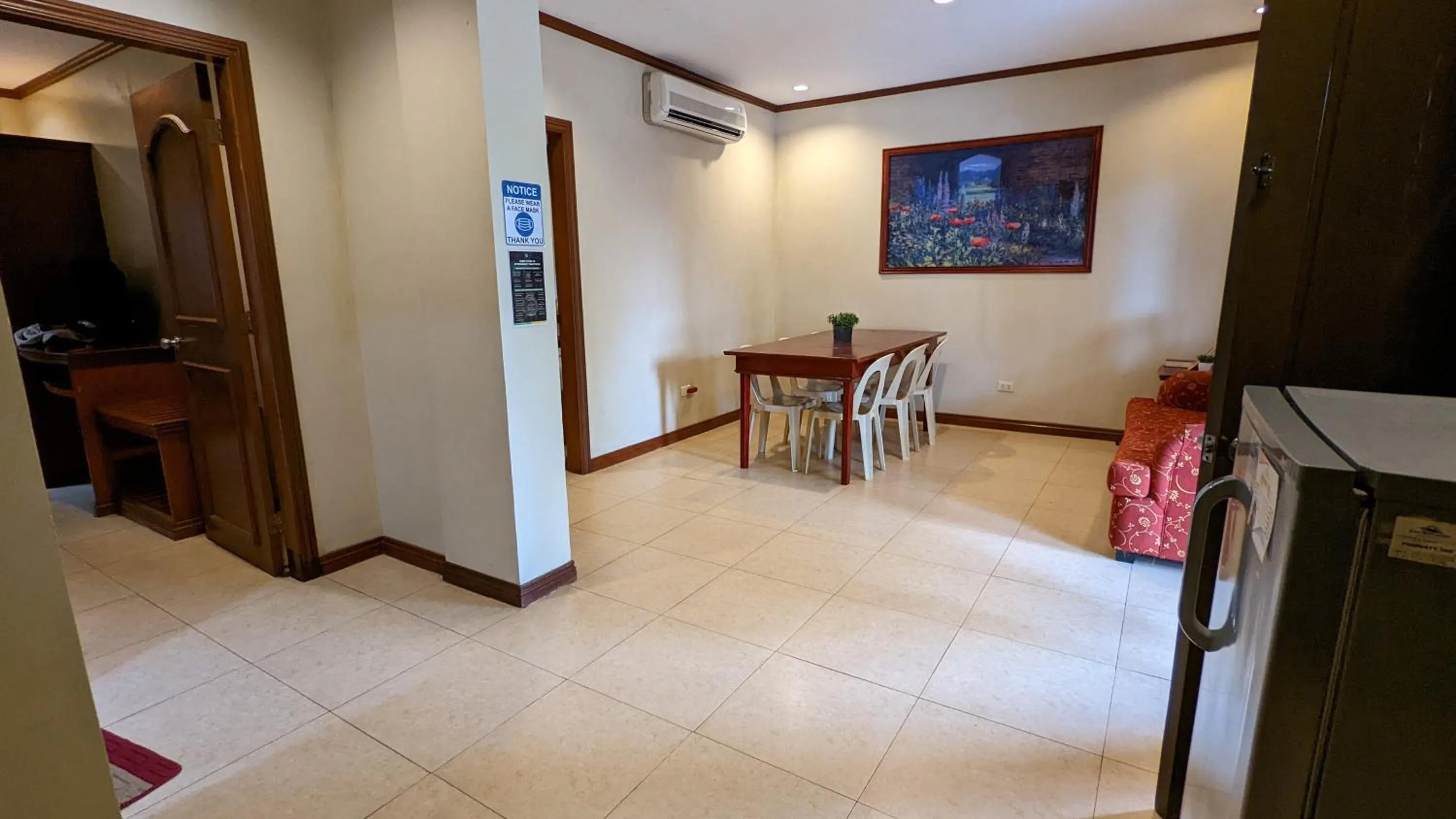 Living room in Subic Waterfront View Resort