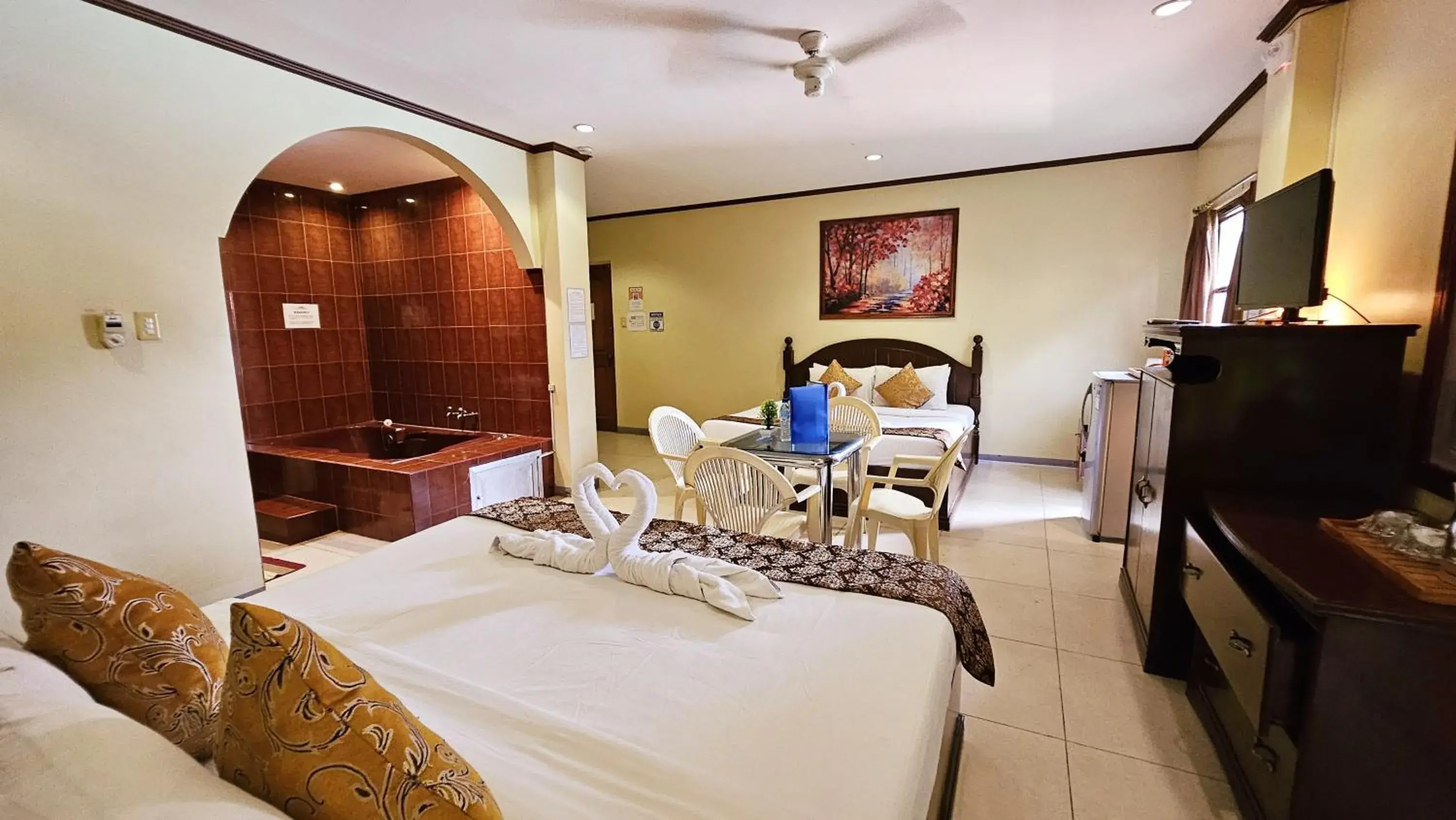 Double Room with Spa Bath in Subic Waterfront View Resort Double Room with Spa Bath in Subic Waterfront View Resort
