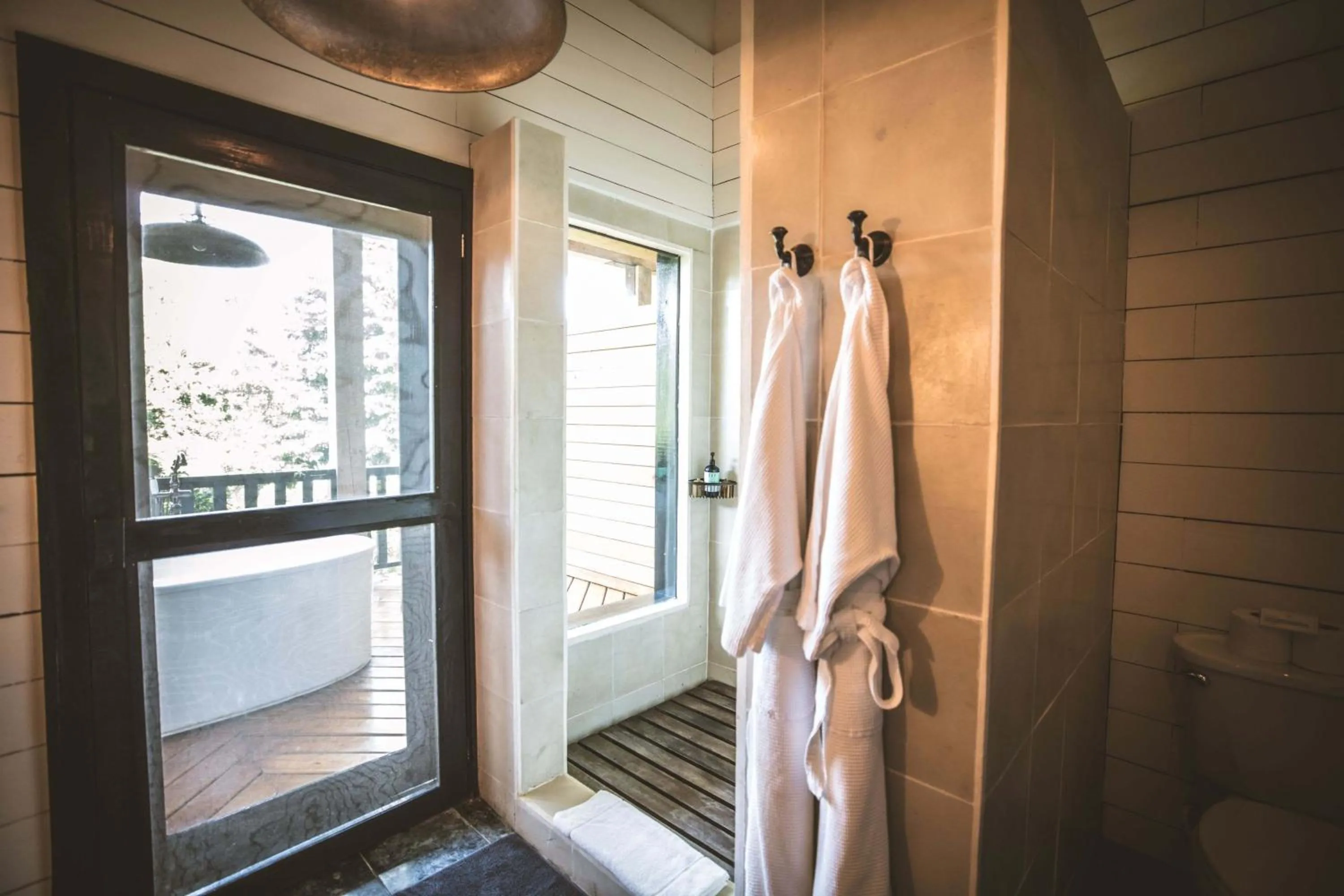 Bathroom in Copal Tree Lodge a Muy'Ono Resort