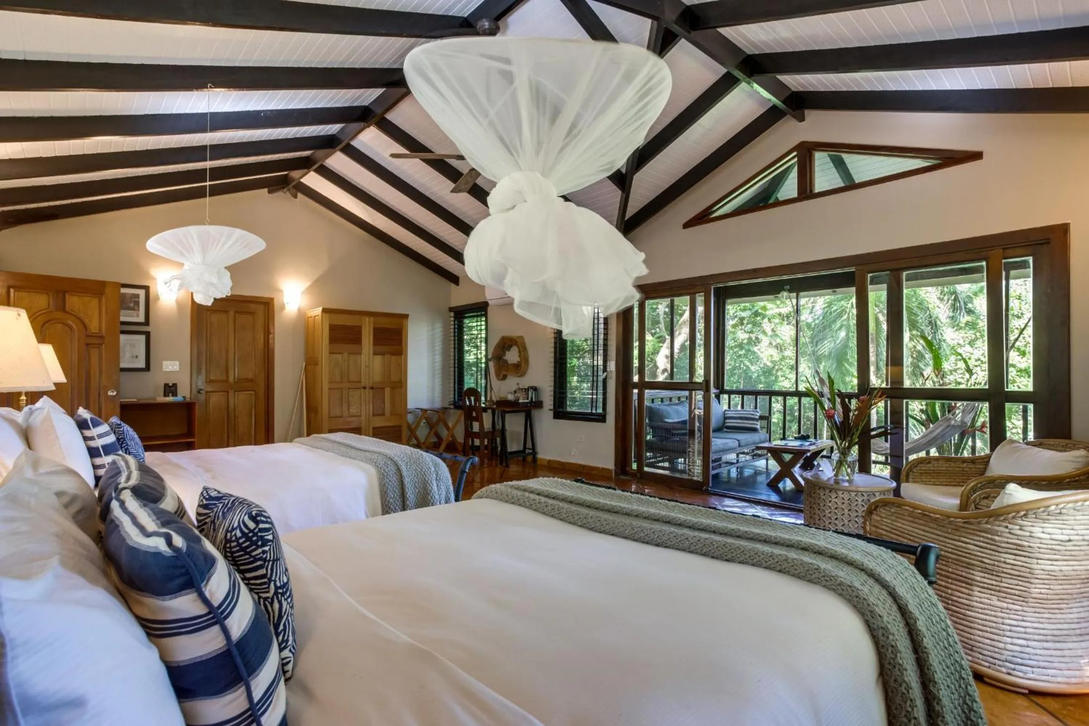 Bed in Copal Tree Lodge a Muy'Ono Resort