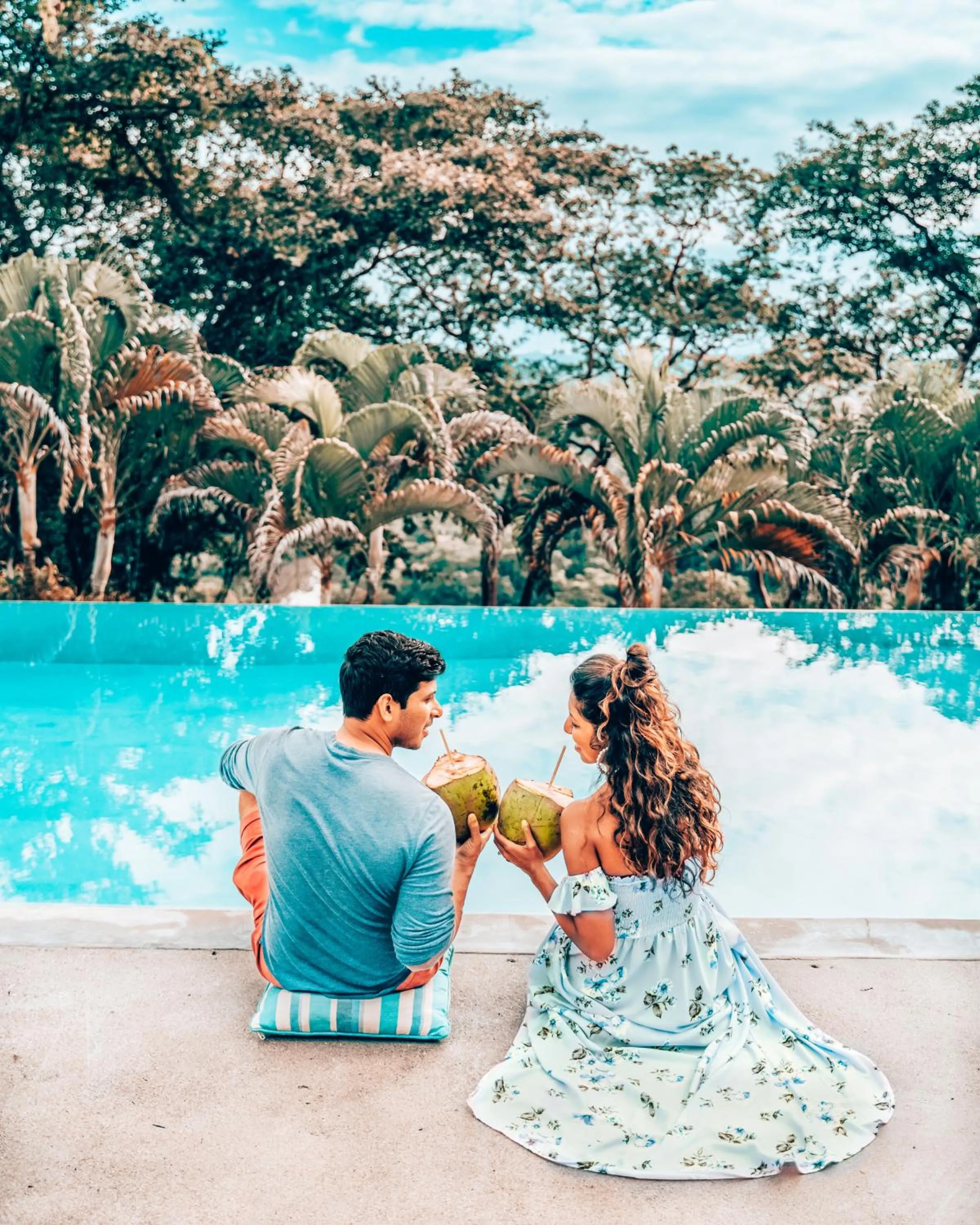 Guests in Copal Tree Lodge a Muy'Ono Resort