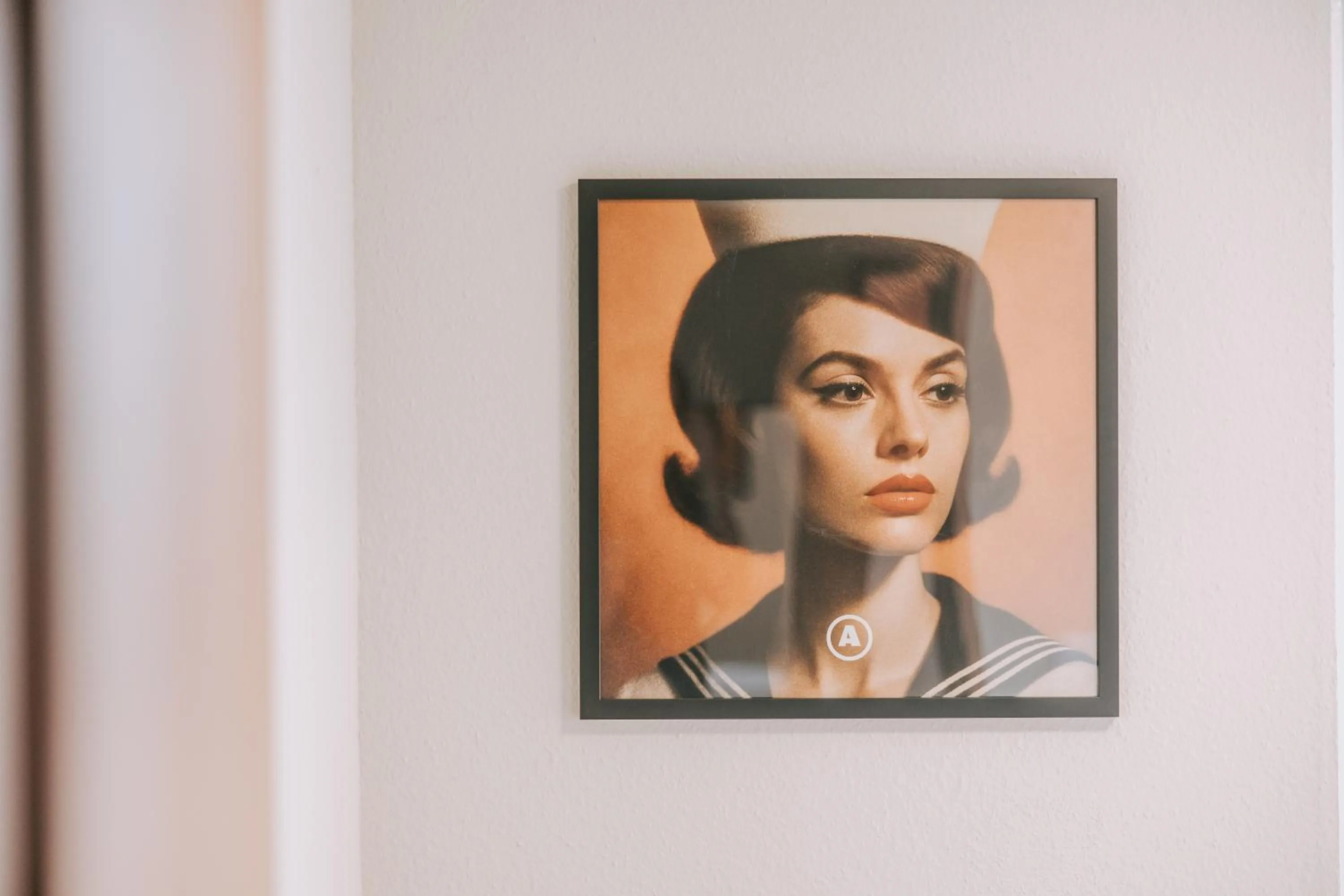 Decorative detail in Velotique Hotel Angelika - Self-Check-in