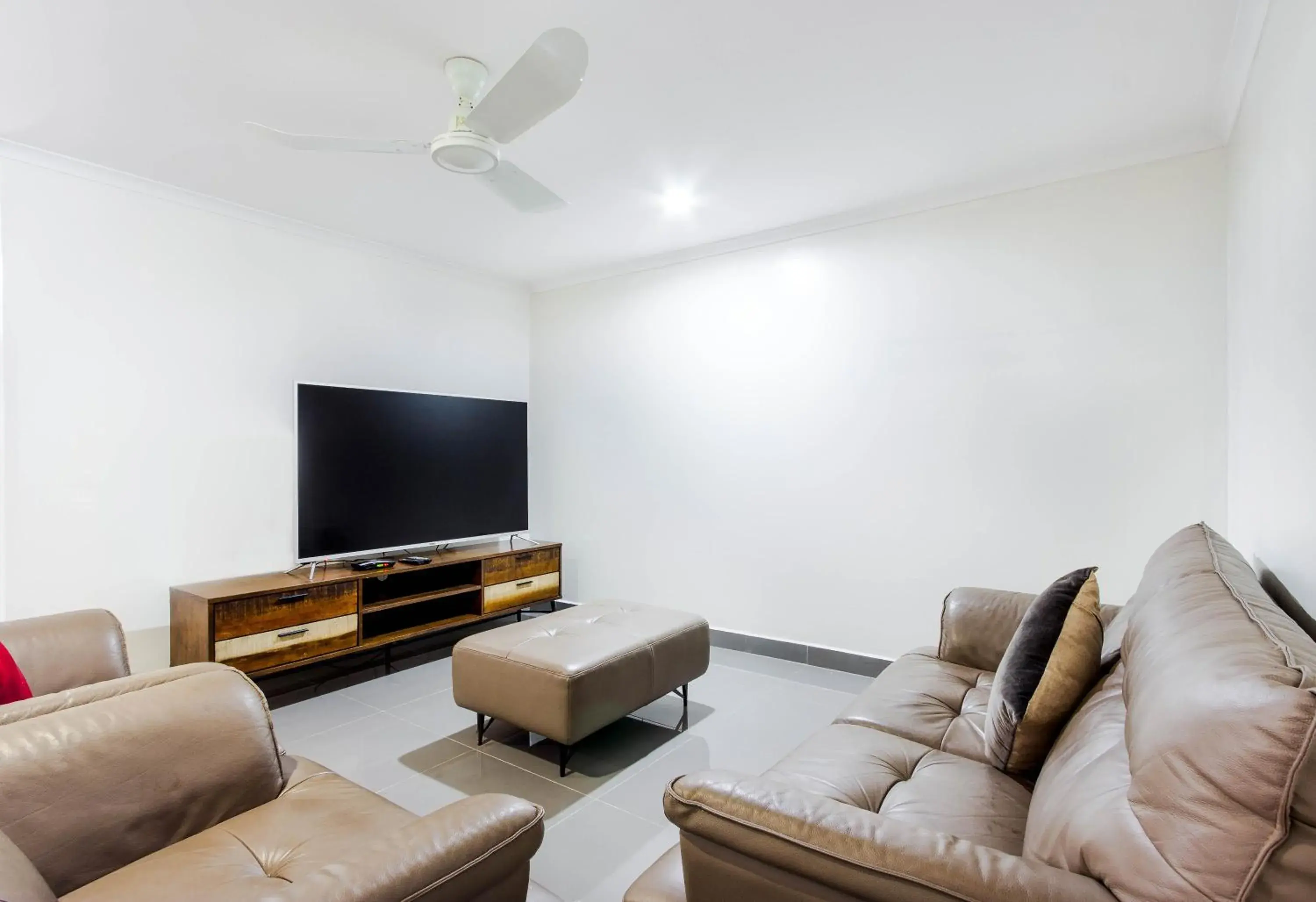 Two-Bedroom Deluxe Apartment with Balcony in Citi Serviced Apartments - Gaba Place Two-Bedroom Deluxe Apartment with Balcony in Citi Serviced Apartments - Gaba Place