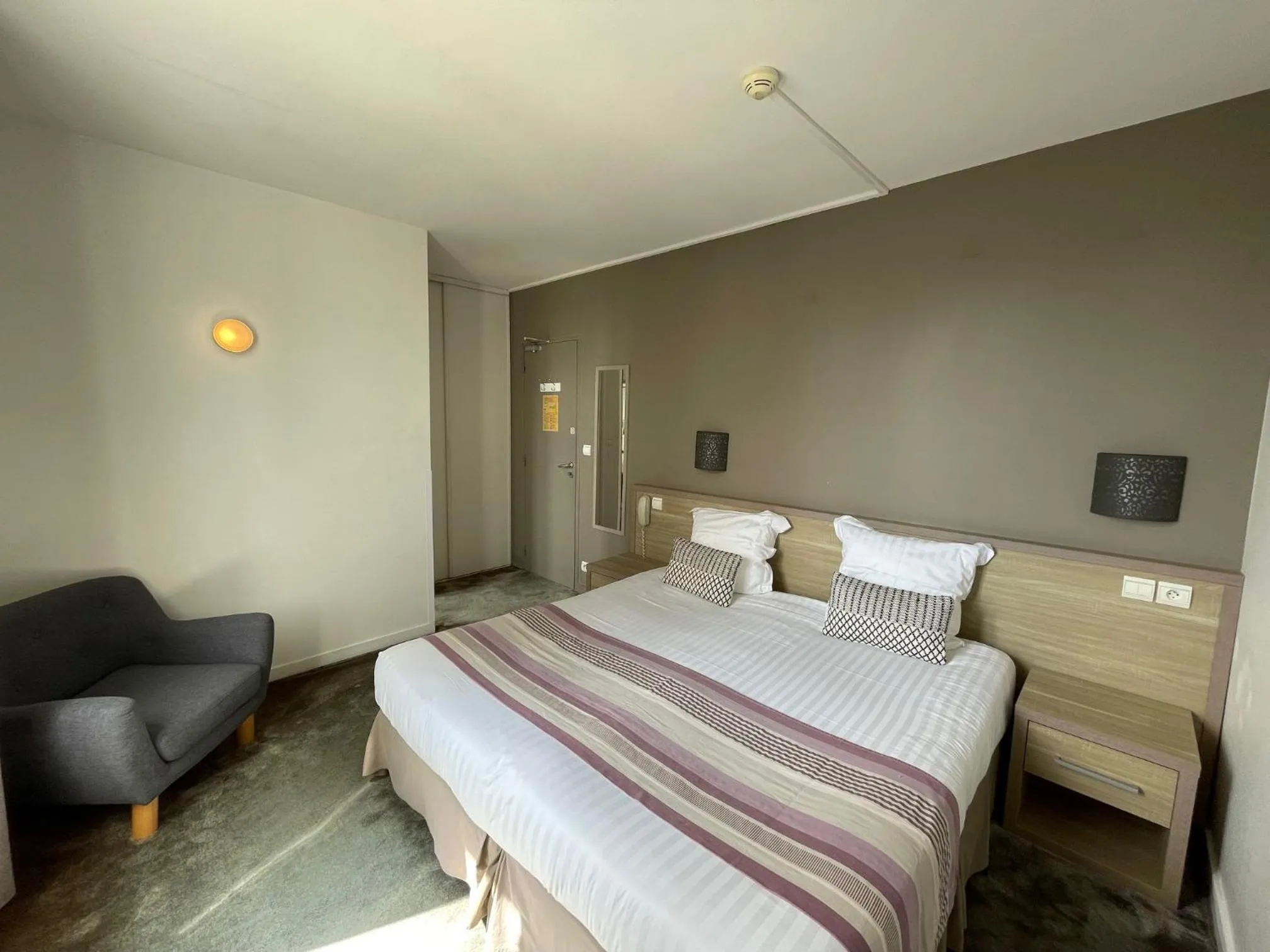 Photo of the whole room, Bed in Adonis Cottage la Baule