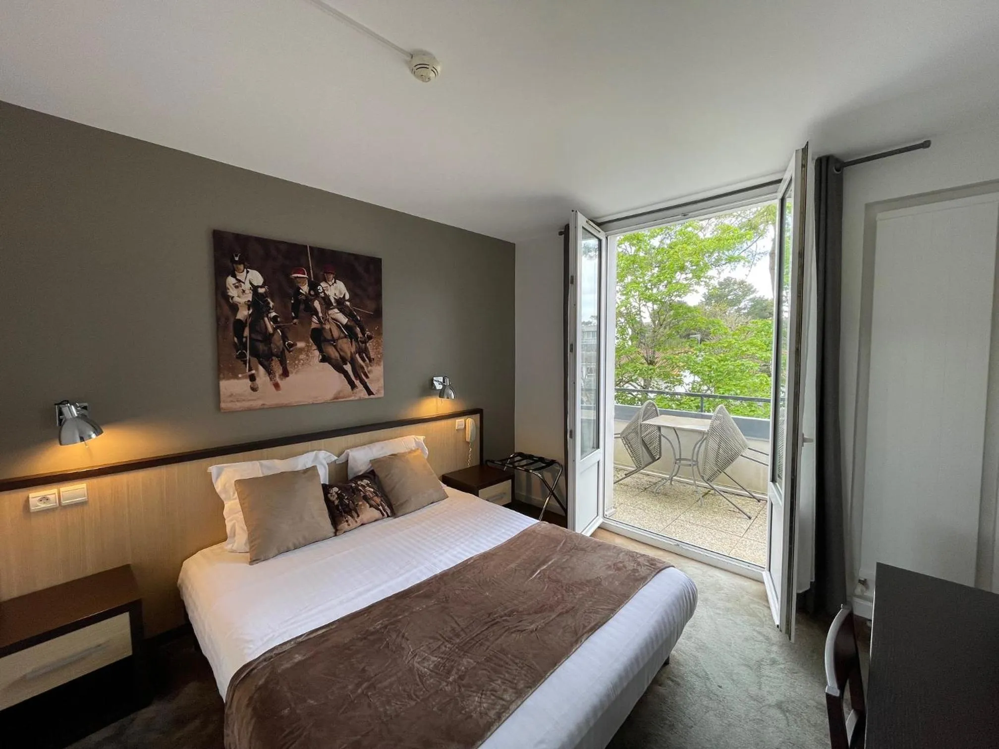 Bed in Adonis Cottage la Baule