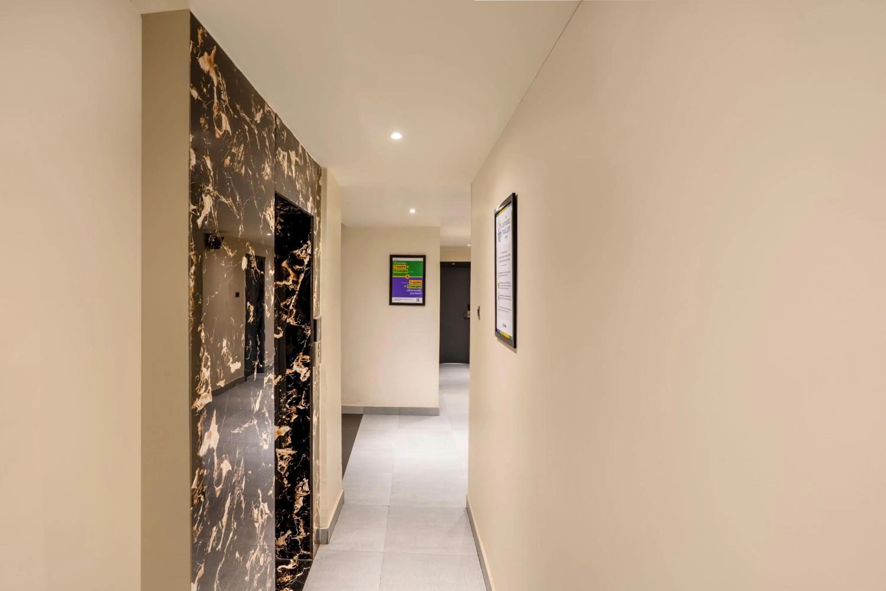 Lobby or reception in Treebo Golden Leaf