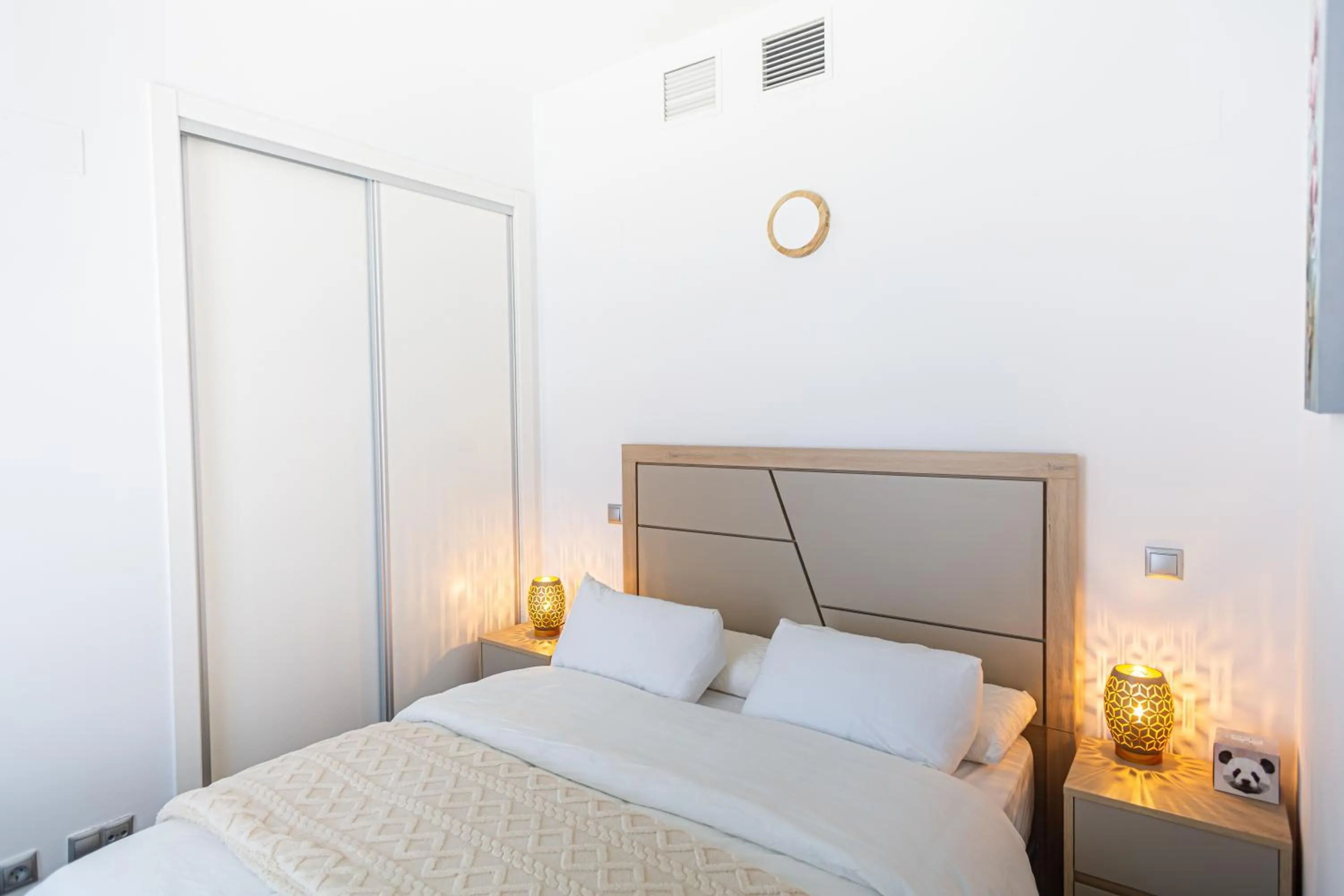 Bedroom, Bed in Maya Bay Suites