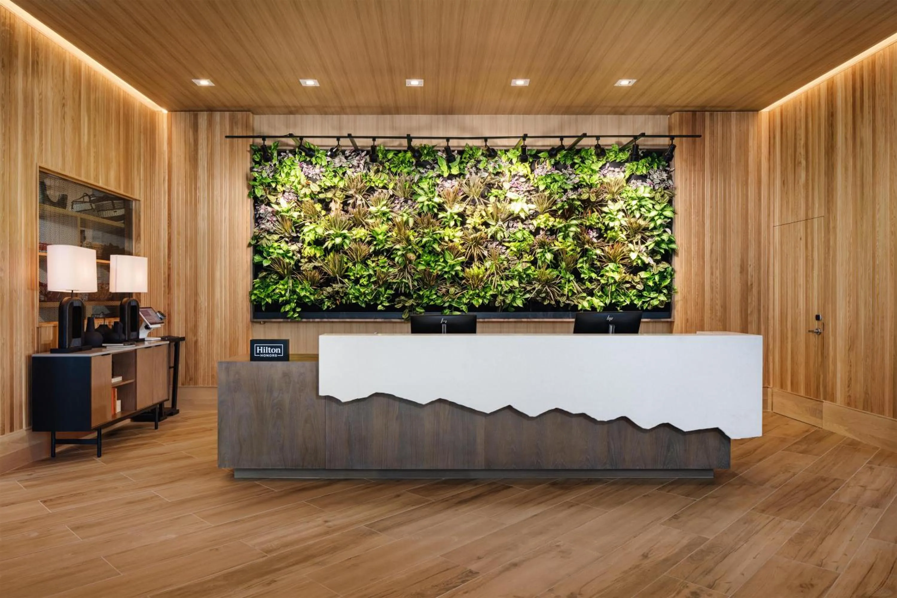 Lobby or reception in Embassy Suites By Hilton Chattanooga Downtown