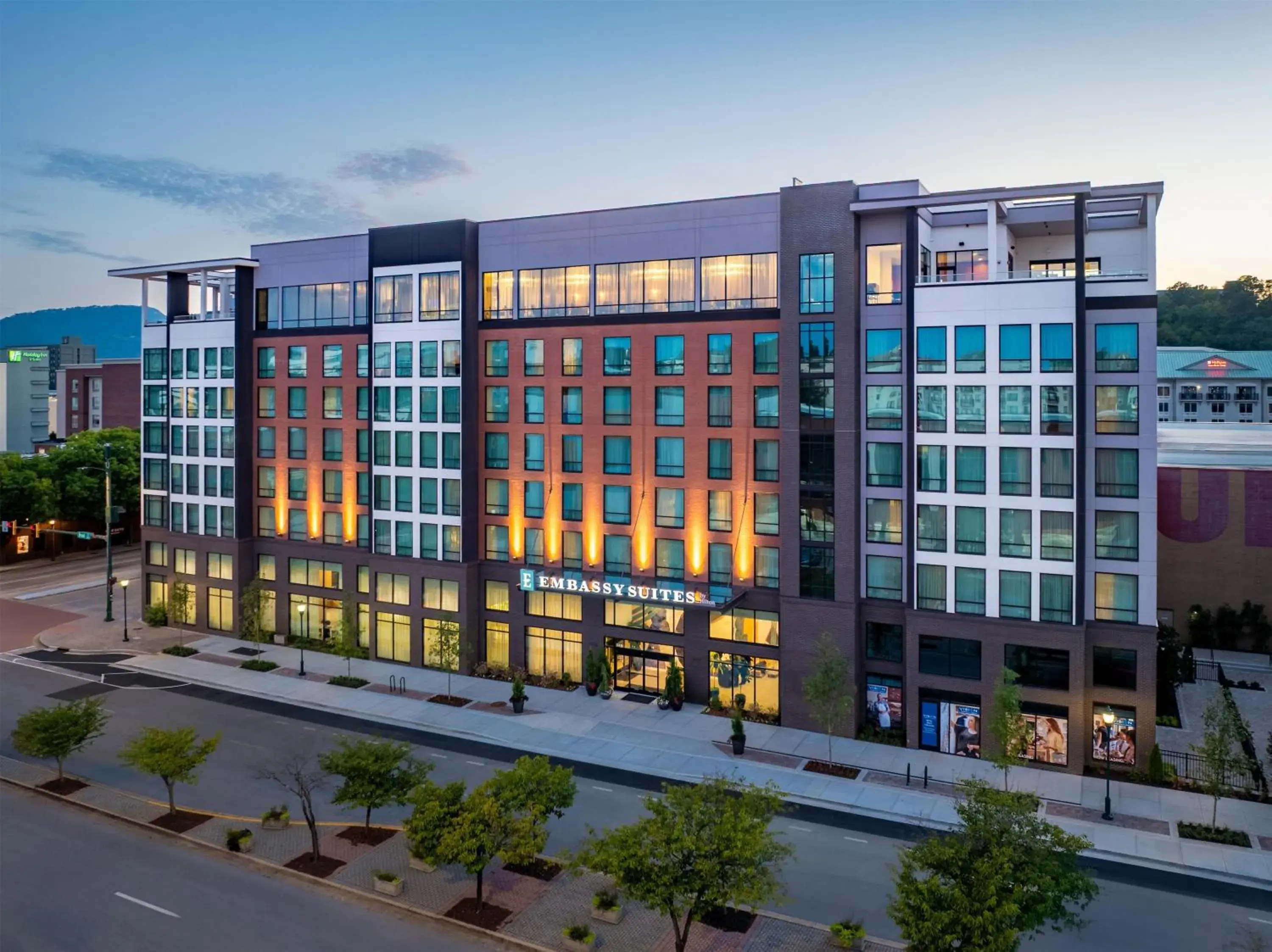 Embassy Suites By Hilton Chattanooga Downtown Embassy Suites By Hilton Chattanooga Downtown