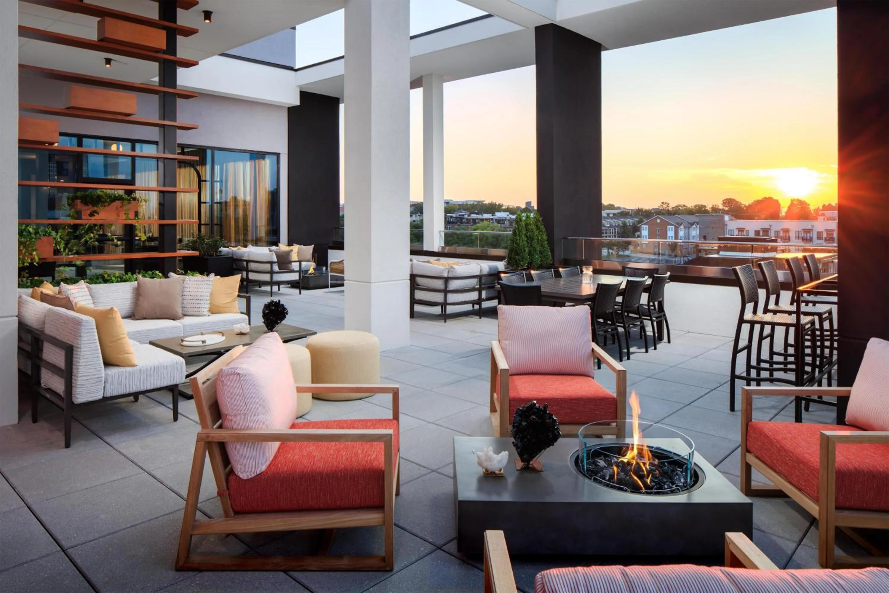 Patio in Embassy Suites By Hilton Chattanooga Downtown