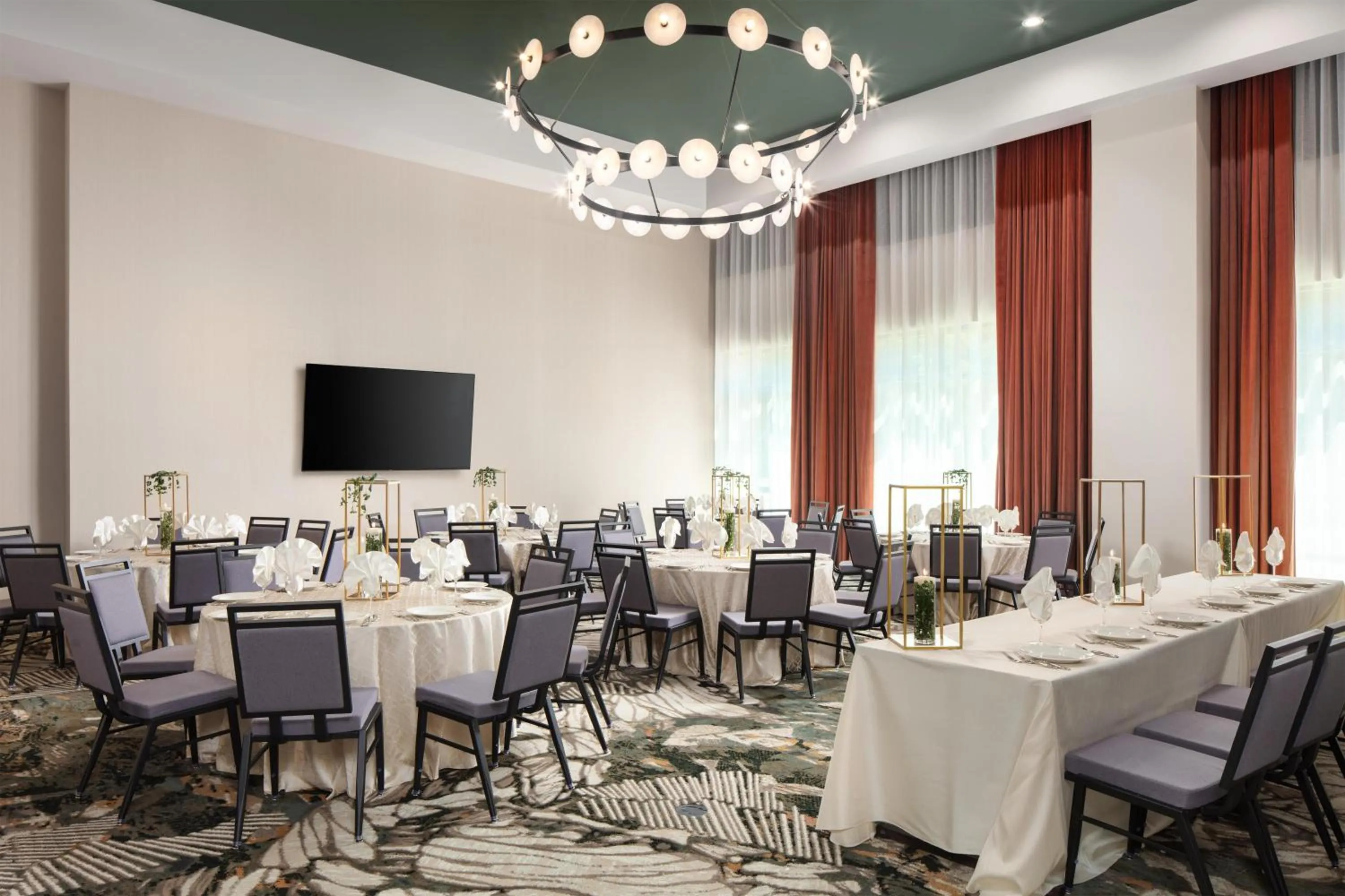 Meeting/conference room in Embassy Suites By Hilton Chattanooga Downtown