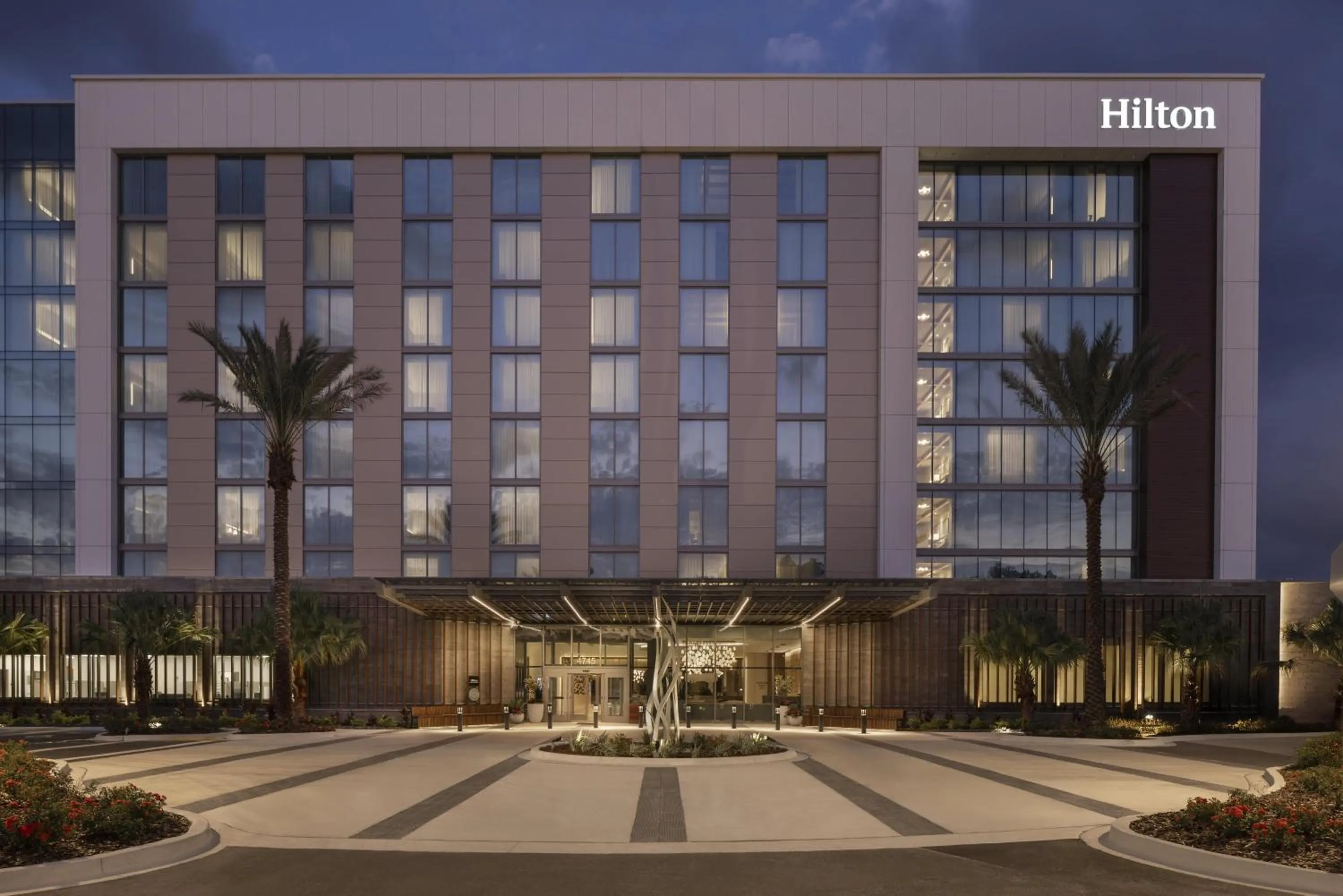 Property building in Hilton Jacksonville At Mayo Clinic