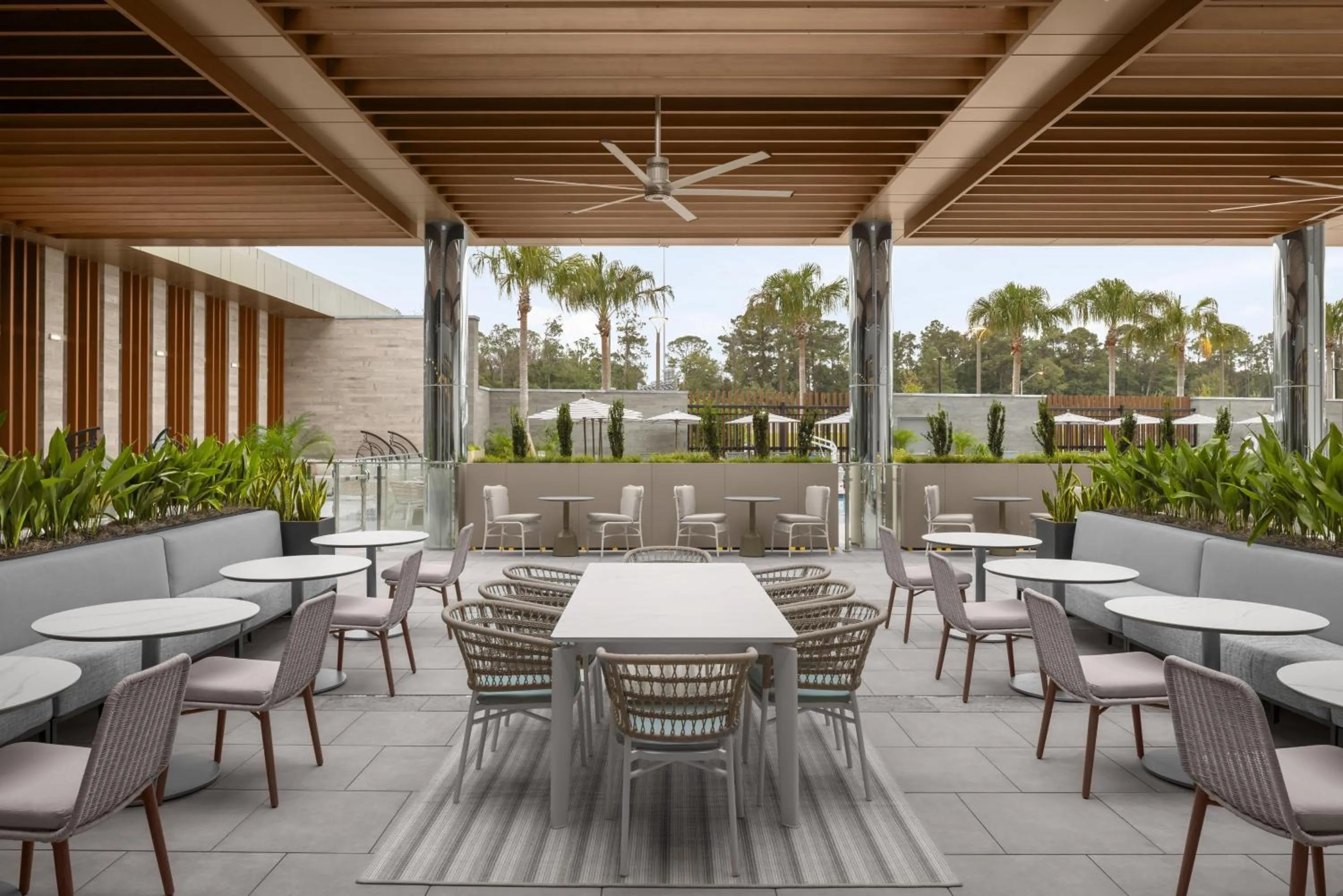 Restaurant/places to eat in Hilton Jacksonville At Mayo Clinic