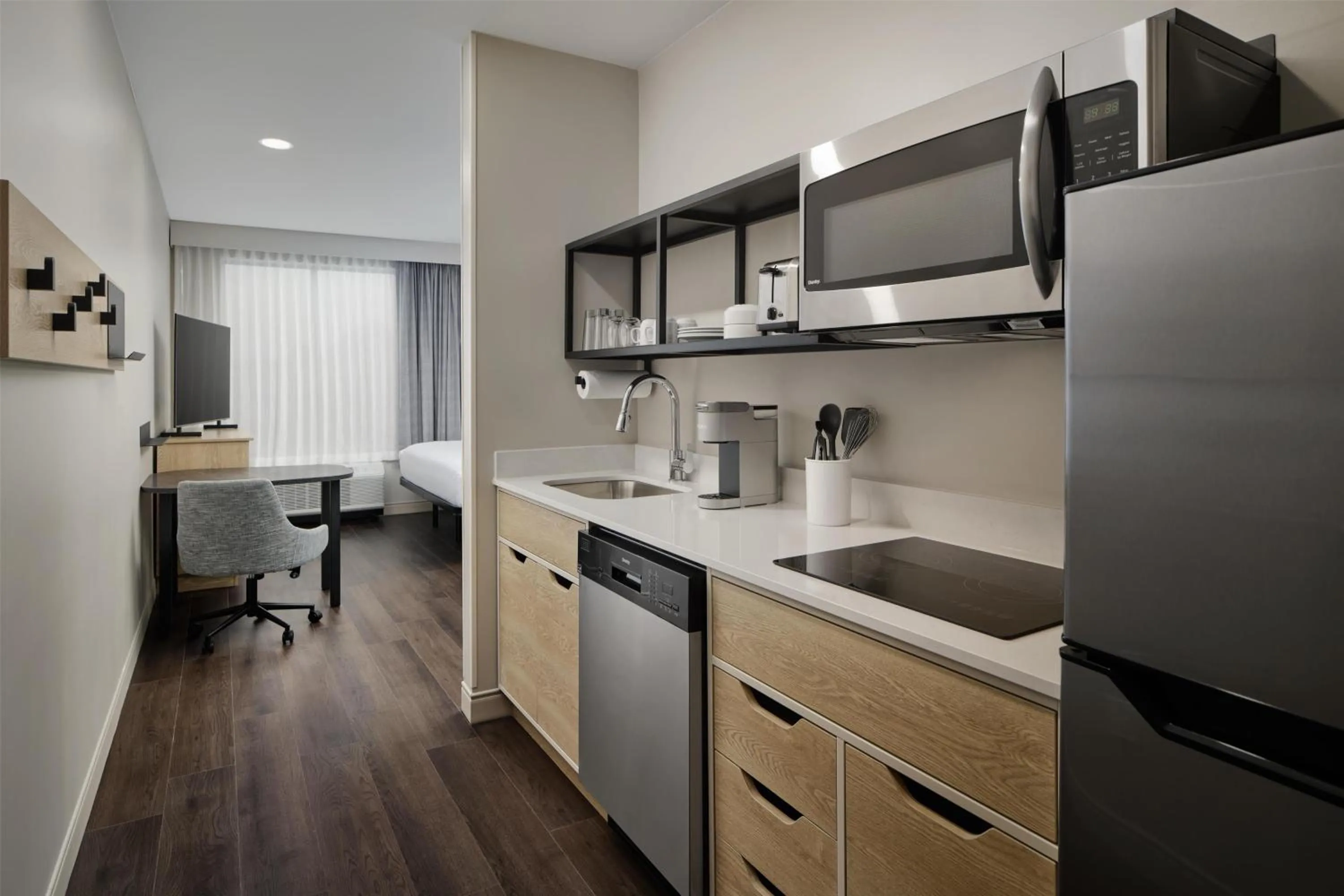Kitchen or kitchenette in LivSmart Studios By Hilton Tullahoma