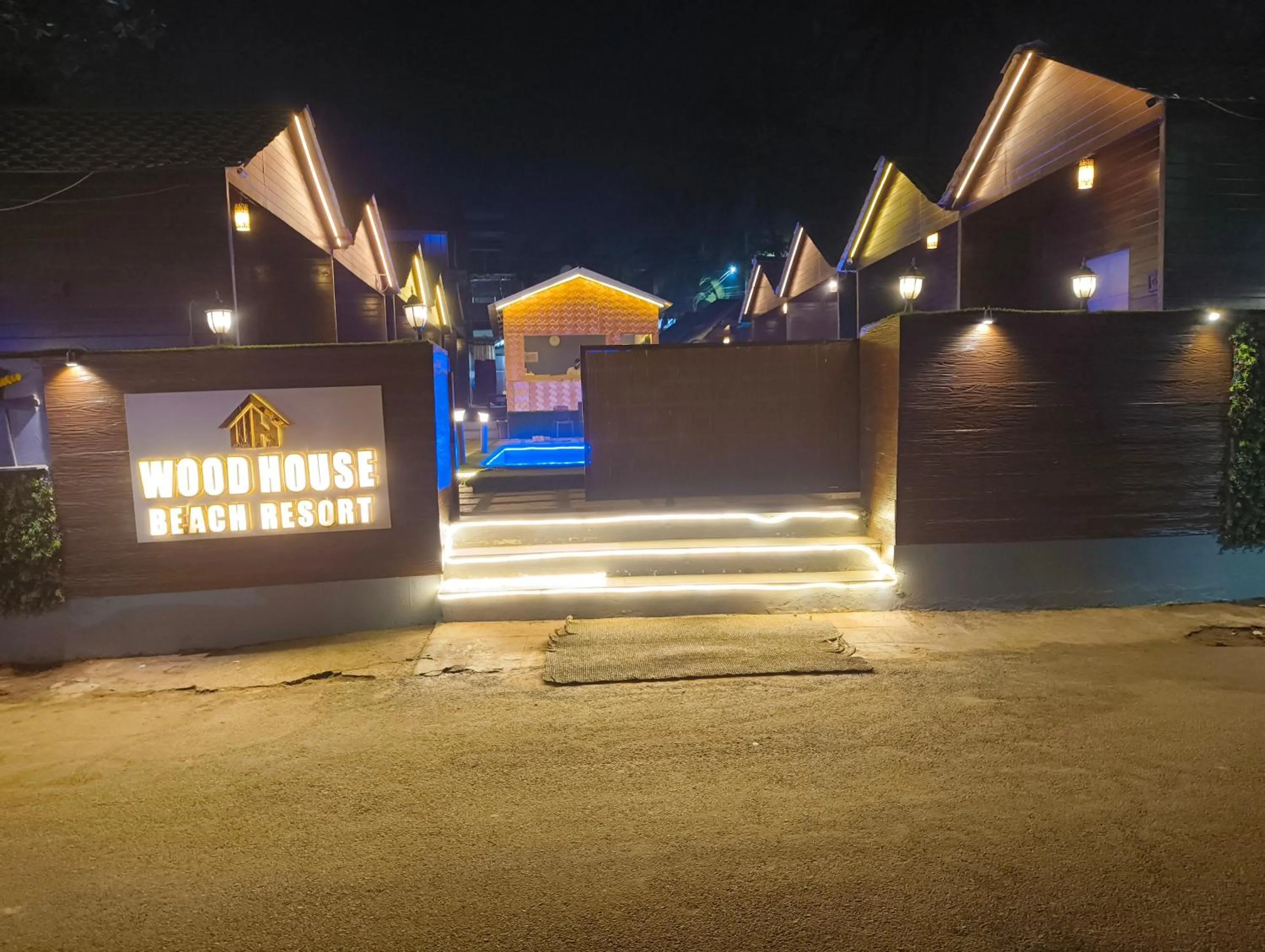 Property building in Wood house beach resort calangute