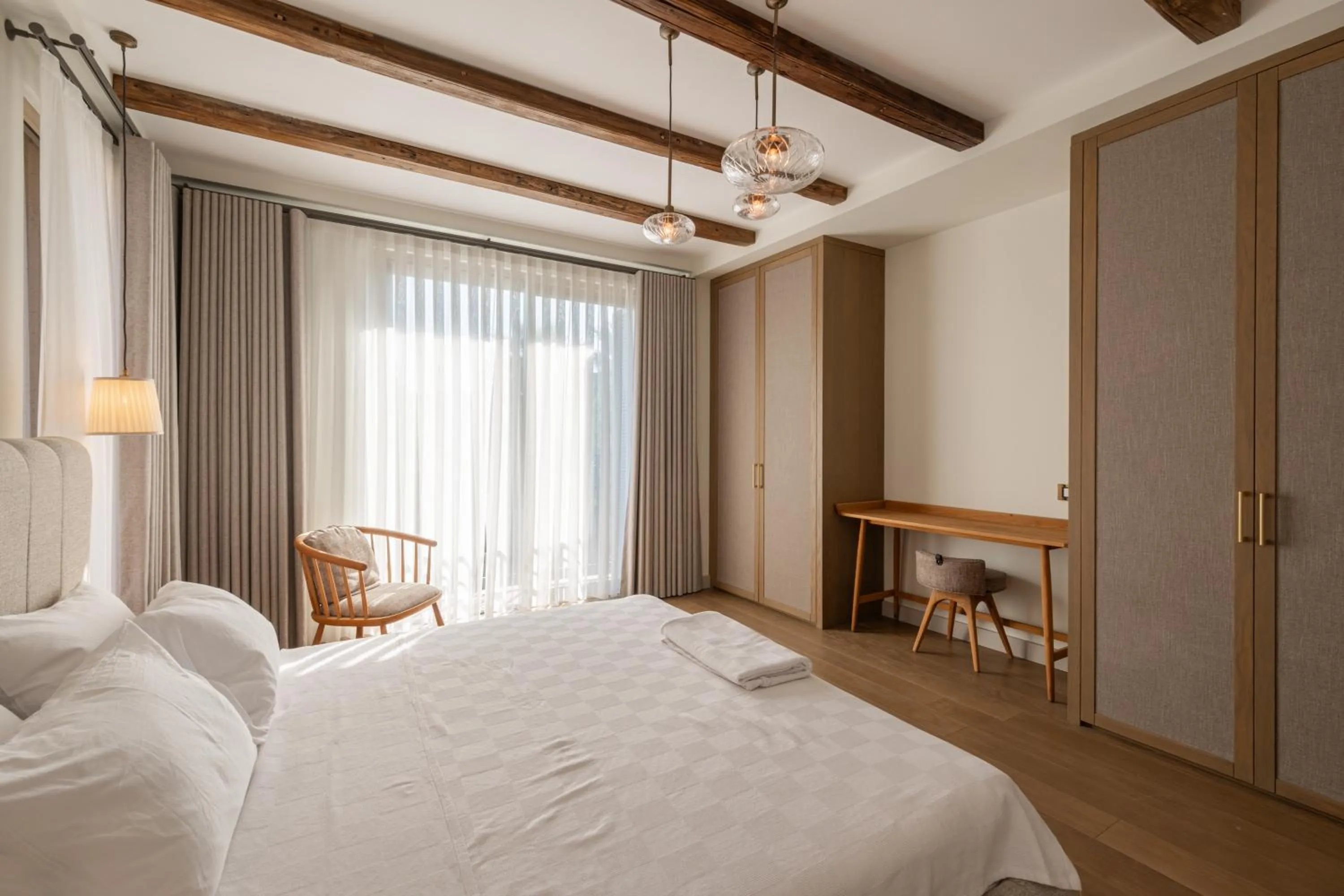 Bed in Mimosa Mansions