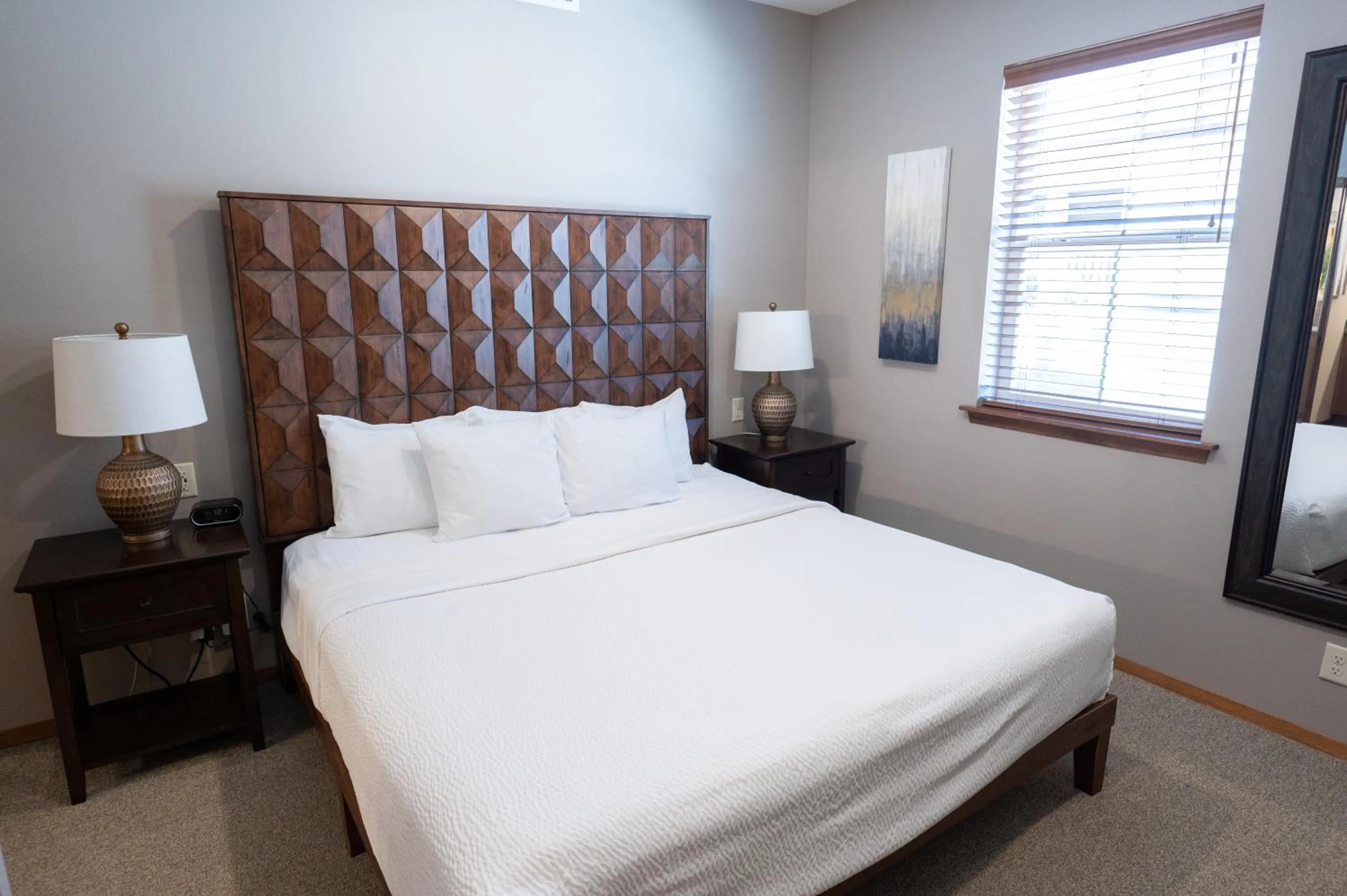 Bed in Icicle Village Resort