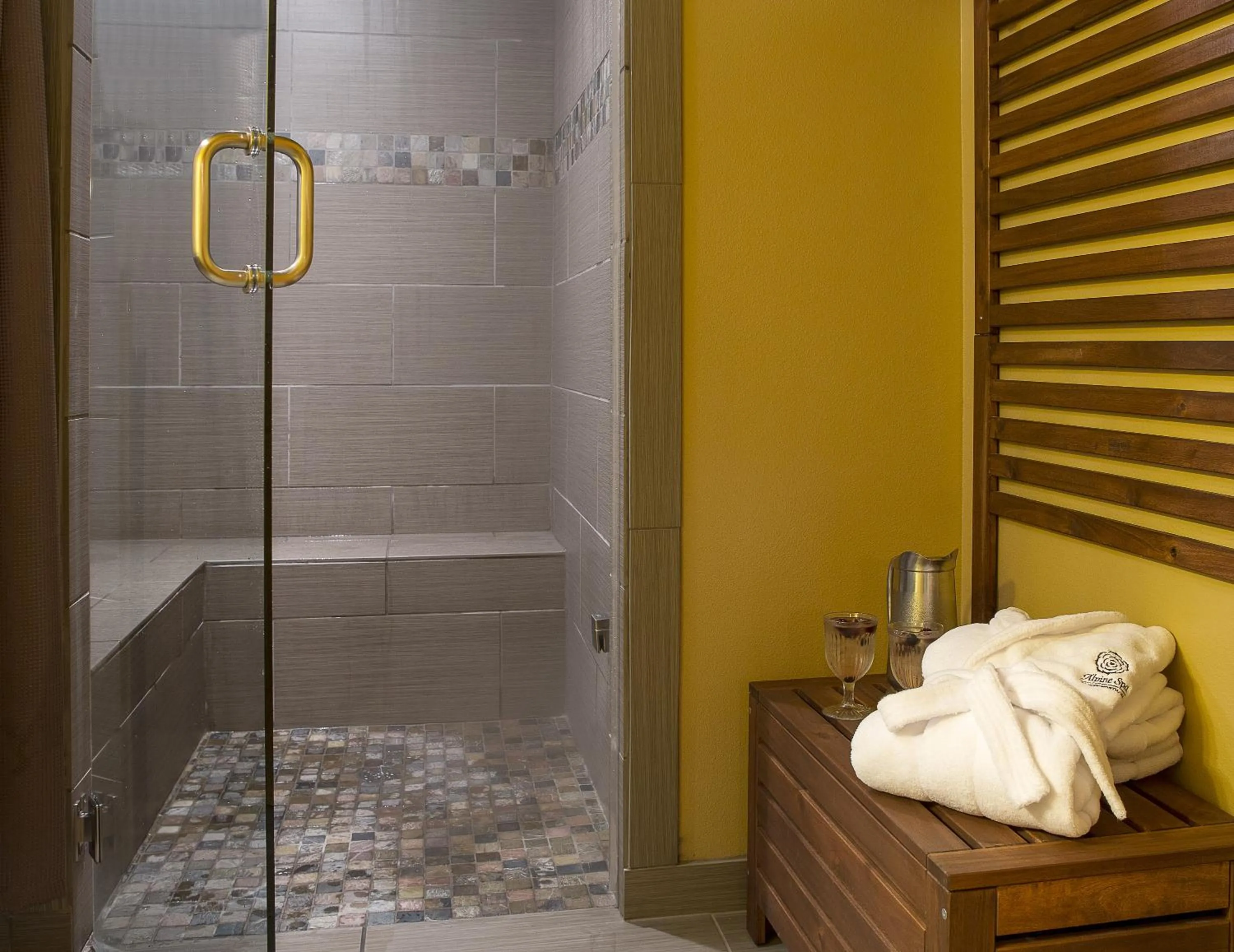 Steam room in Icicle Village Resort