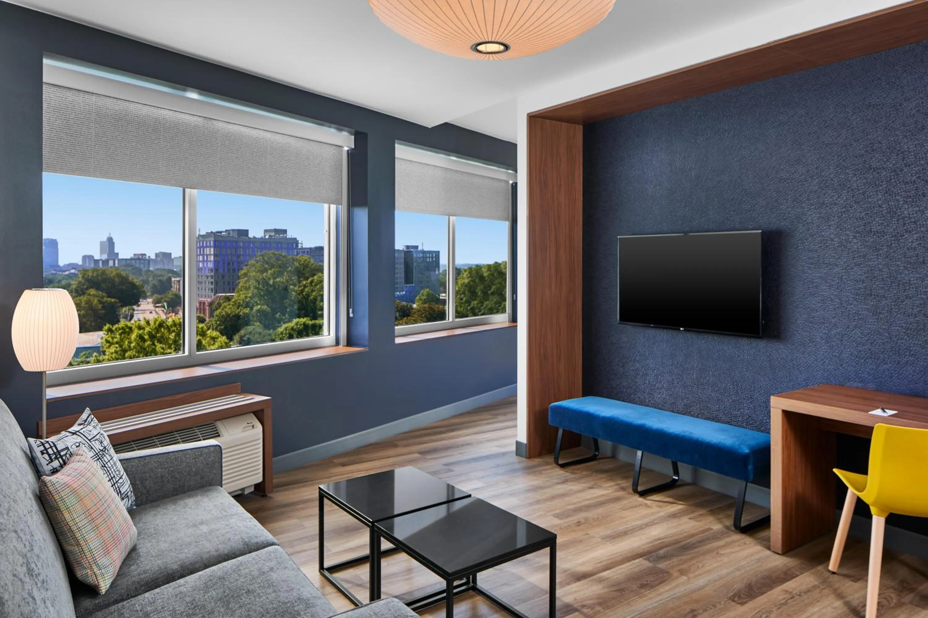 TV and multimedia in Aloft Raleigh