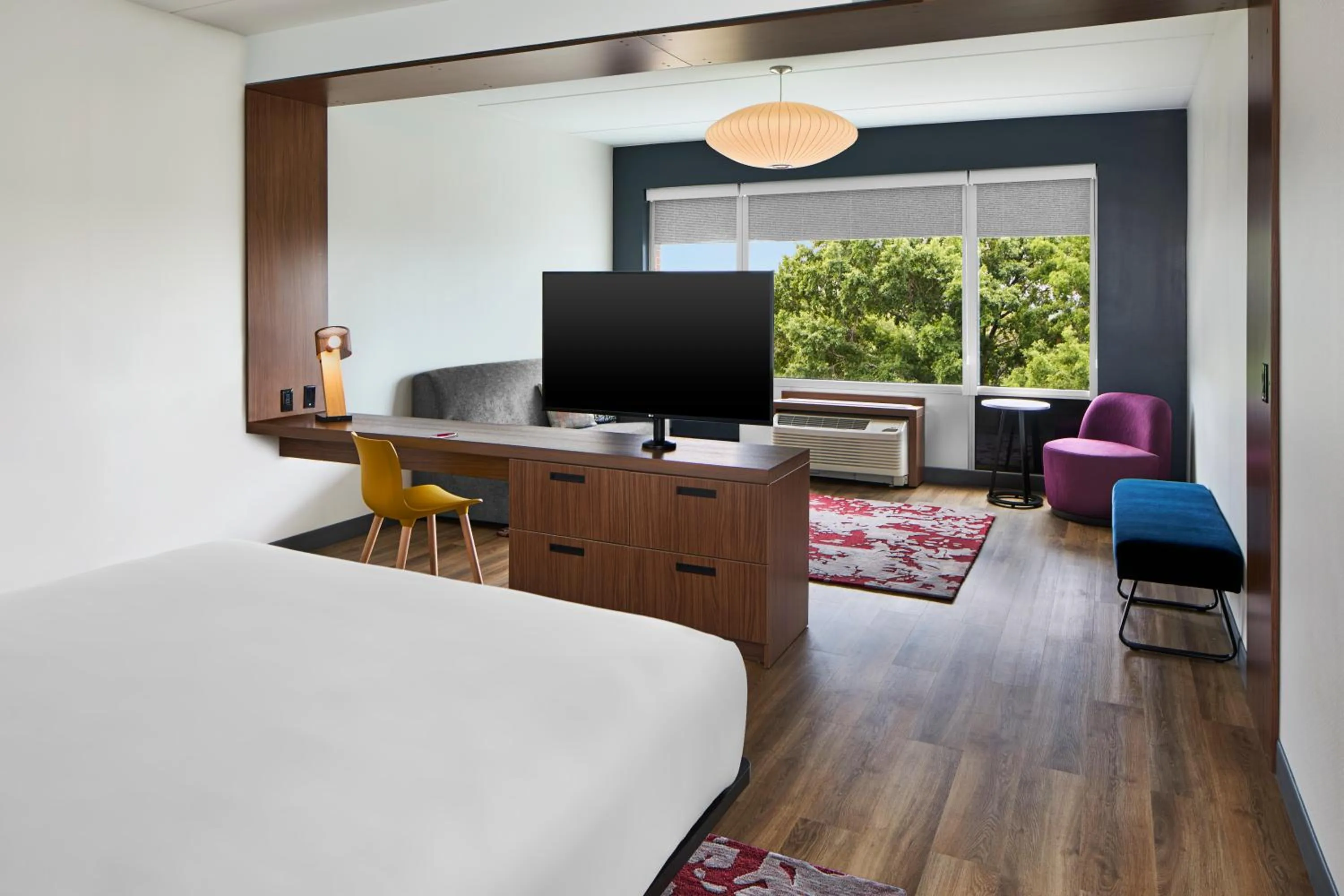 TV and multimedia, Bed in Aloft Raleigh