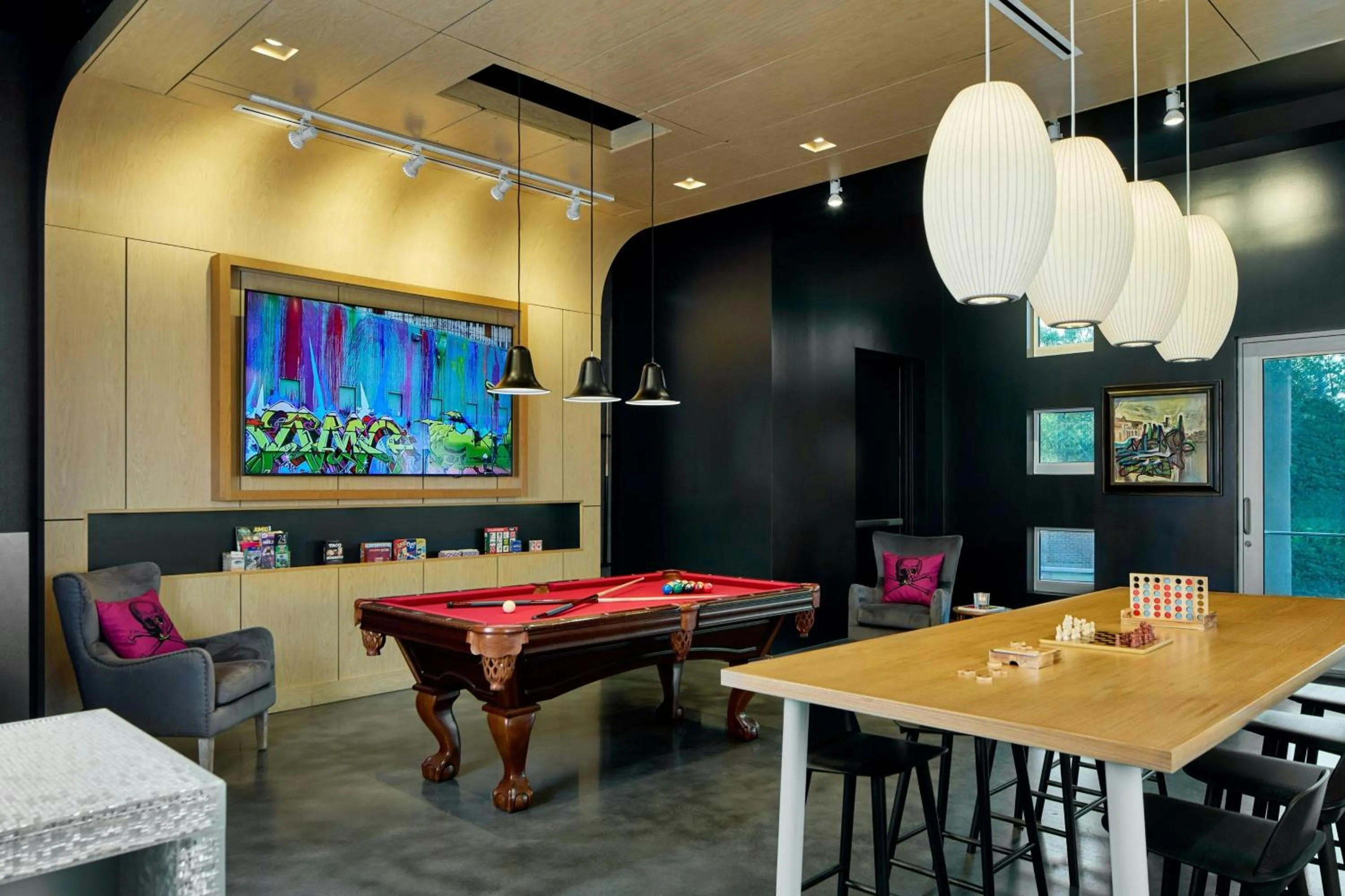 Swimming pool in Aloft Raleigh