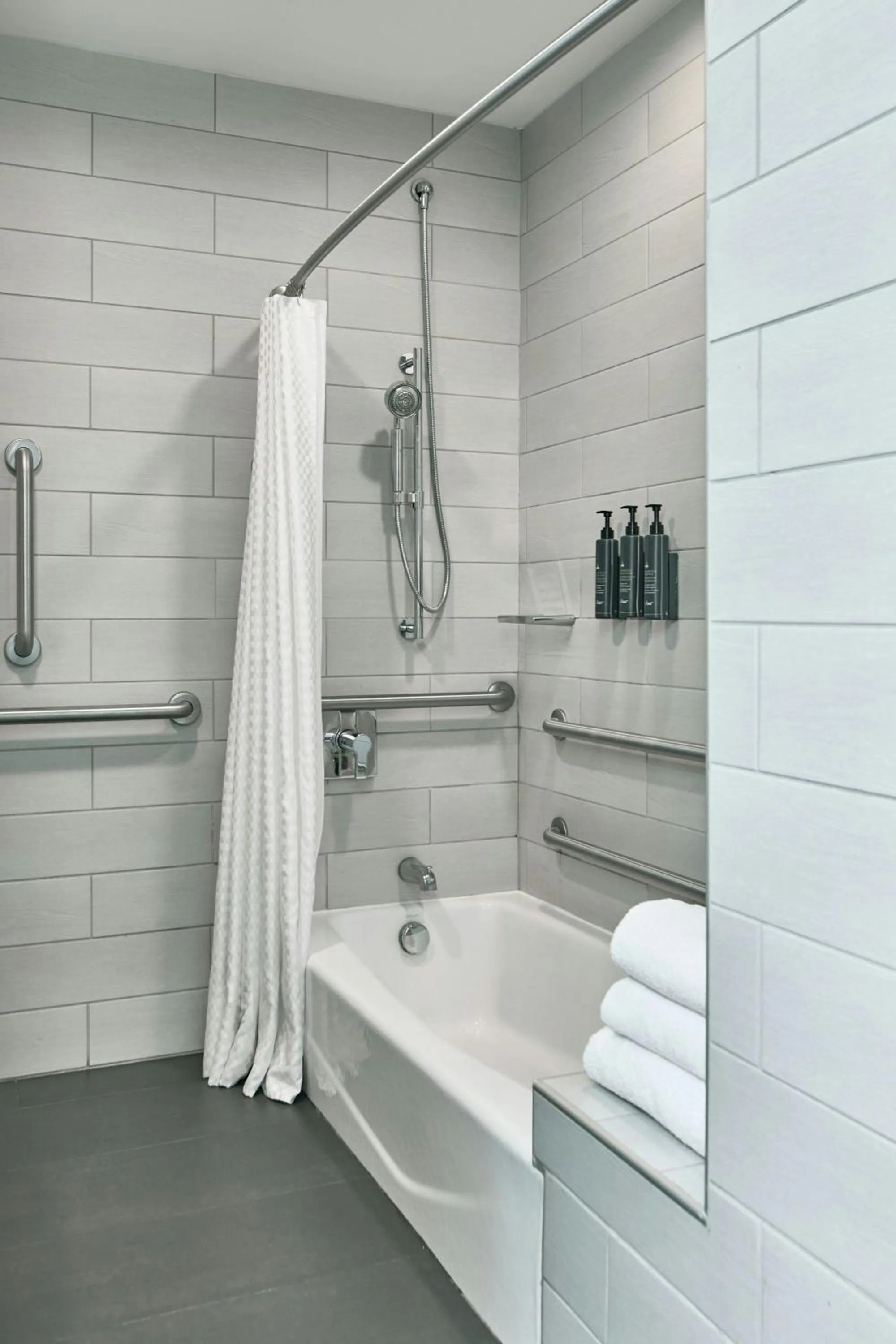 Photo of the whole room in Aloft Raleigh