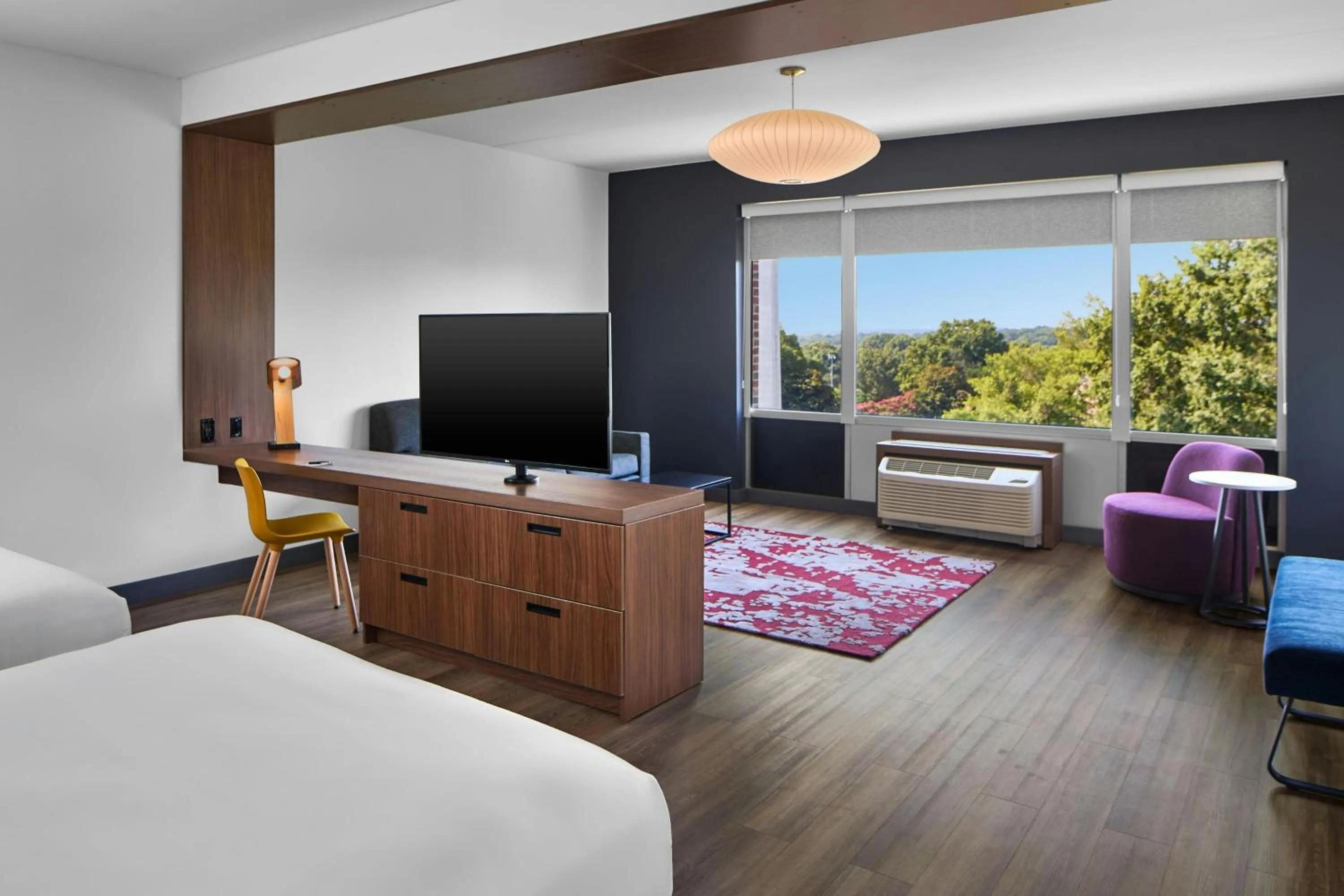 Photo of the whole room, Bed in Aloft Raleigh