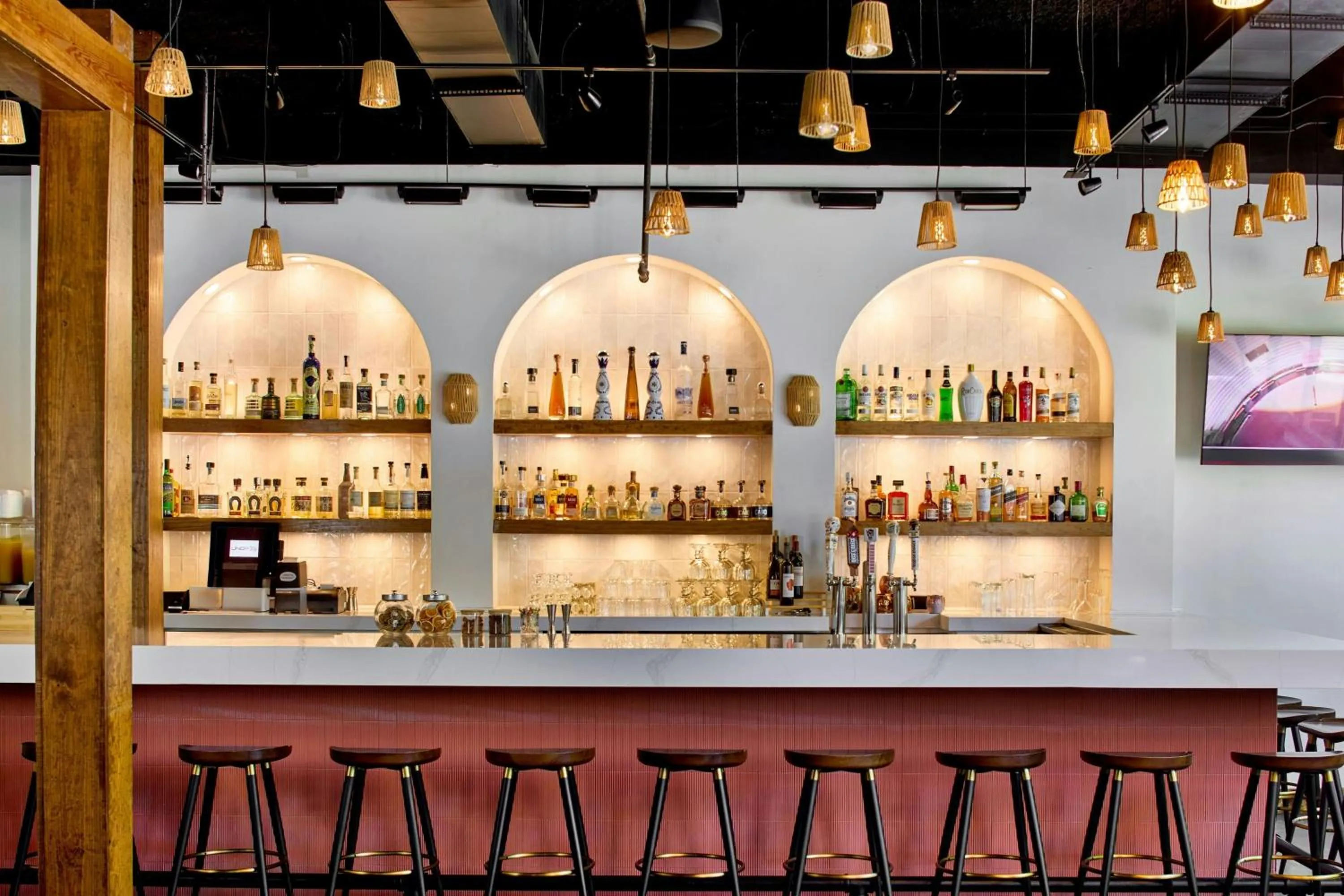 Restaurant/places to eat in Aloft Raleigh