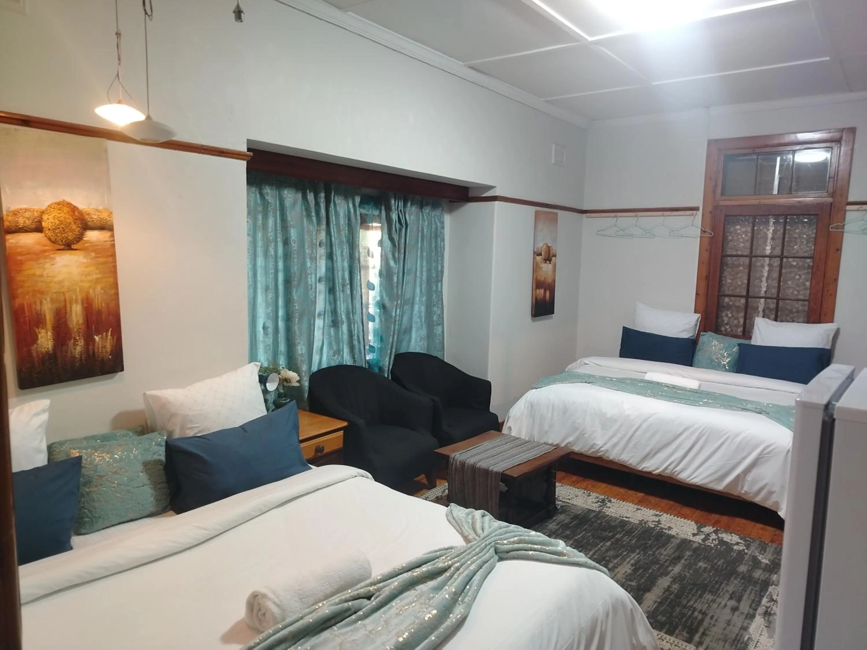 Family Room with Private Bathroom in Brookyard Guest House