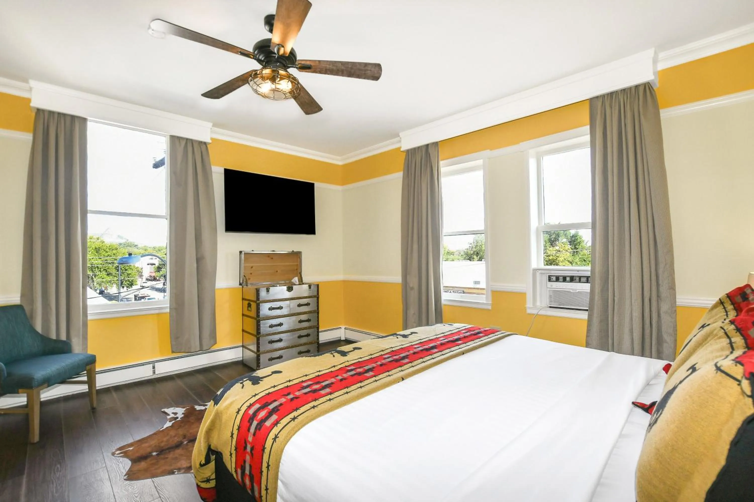 Photo of the whole room in Hotel St Michael, BW Premier Collection