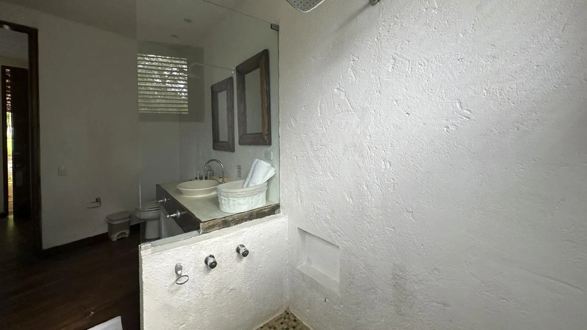 Bathroom in Hotel Acantilado de La Tierra by On vacation