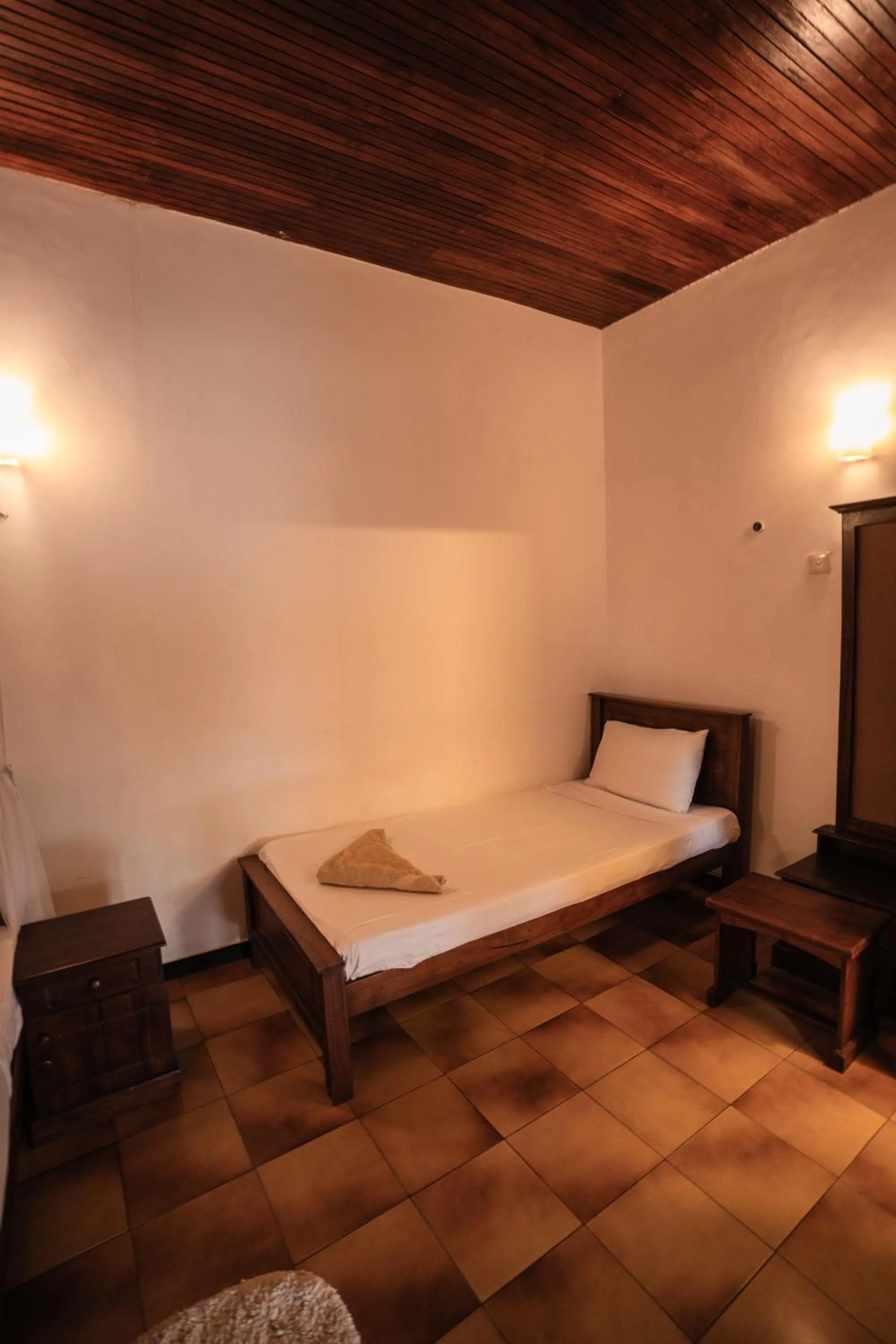 Bed in Sunset Fort Galle