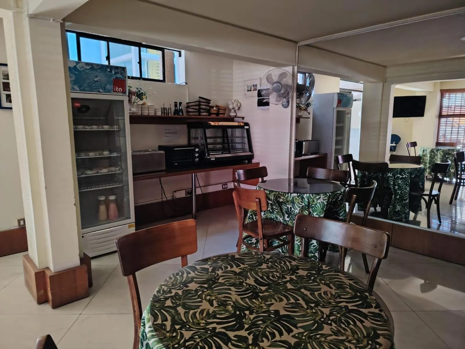 Dining area in Hotel Cano