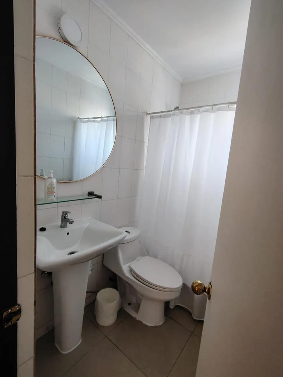 Toilet in Hotel Cano