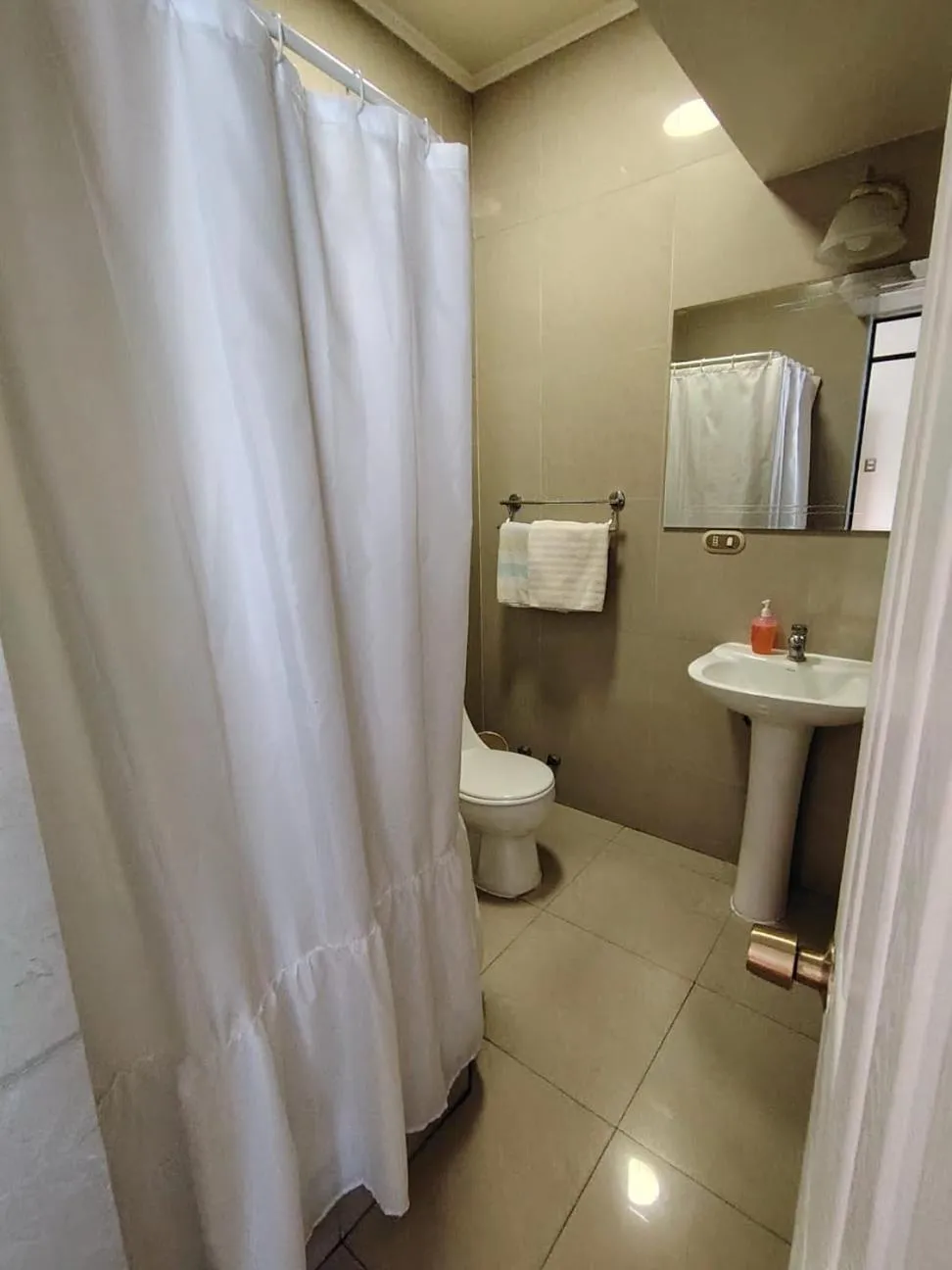 Shower in Hotel Cano