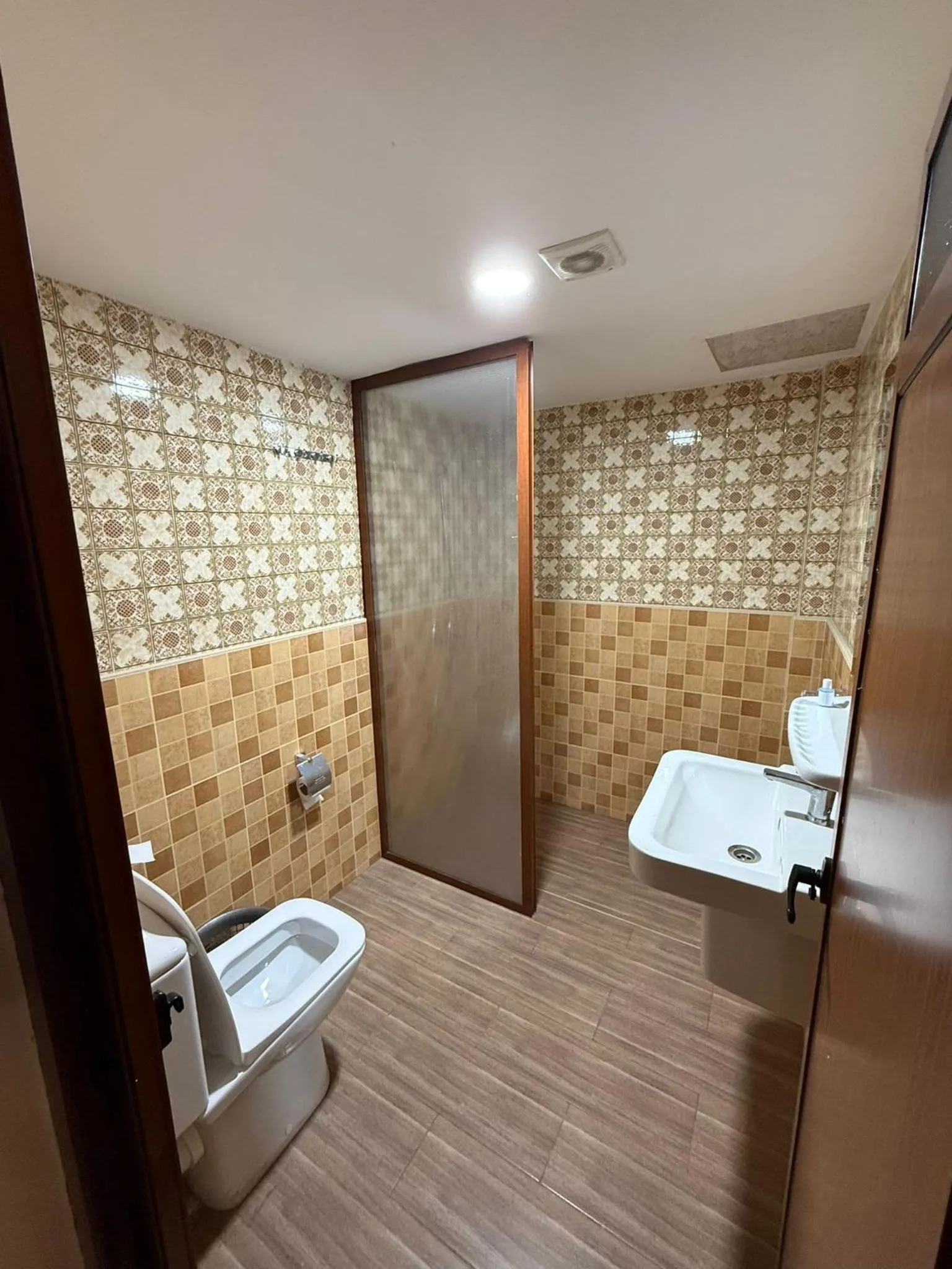 Shower in Hotel Tiznit