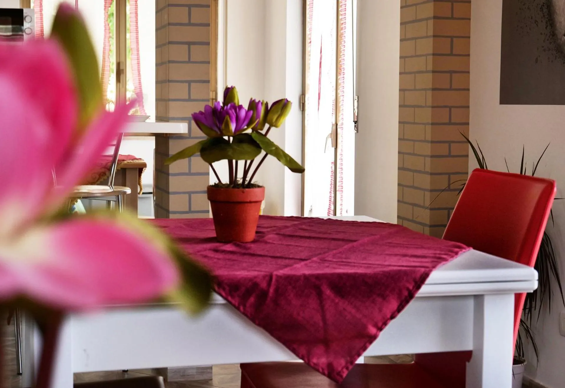 Communal lounge/ TV room in B&B Vento di Scirocco