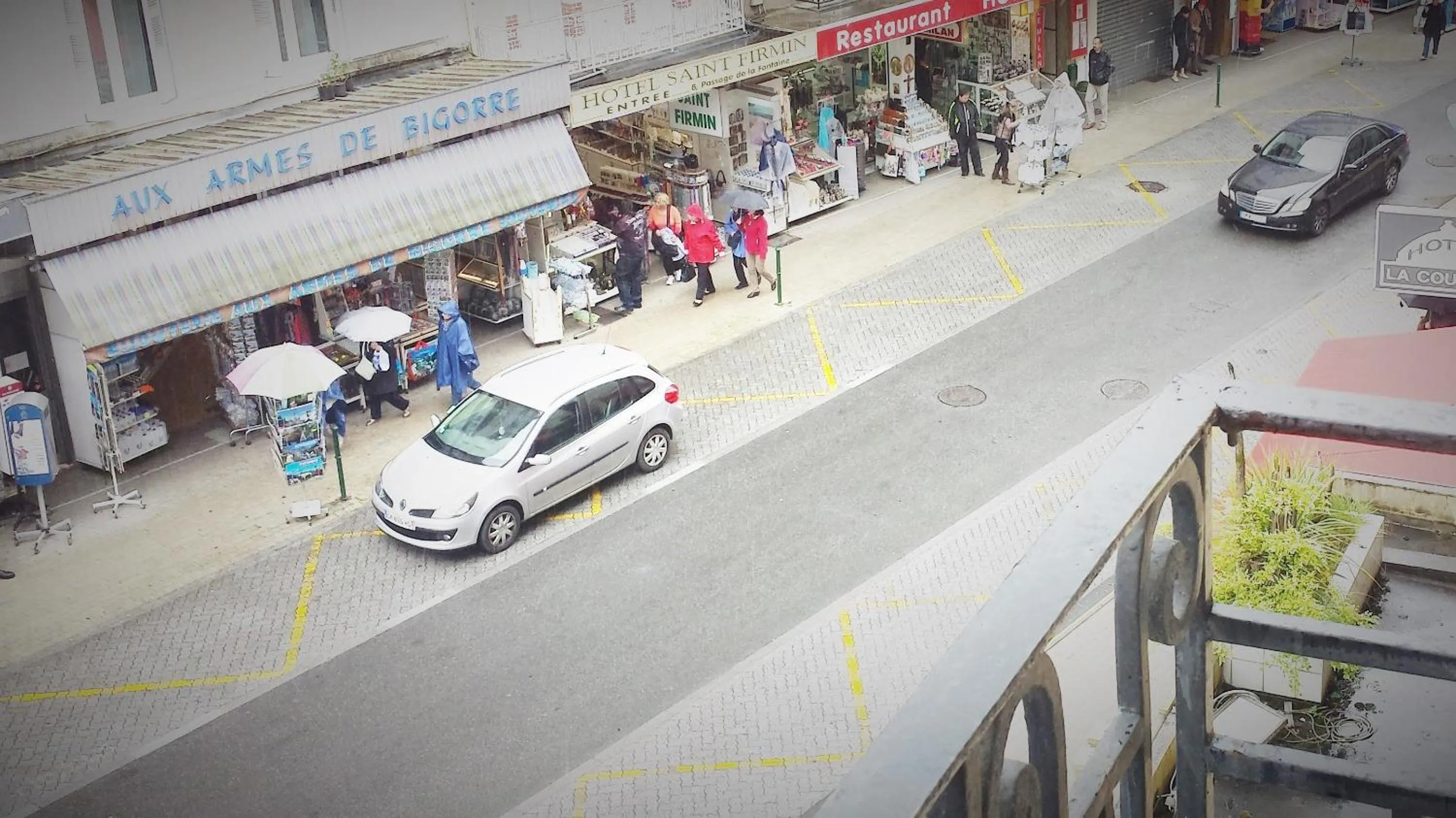 Street view in Hôtel Duchesse Anne