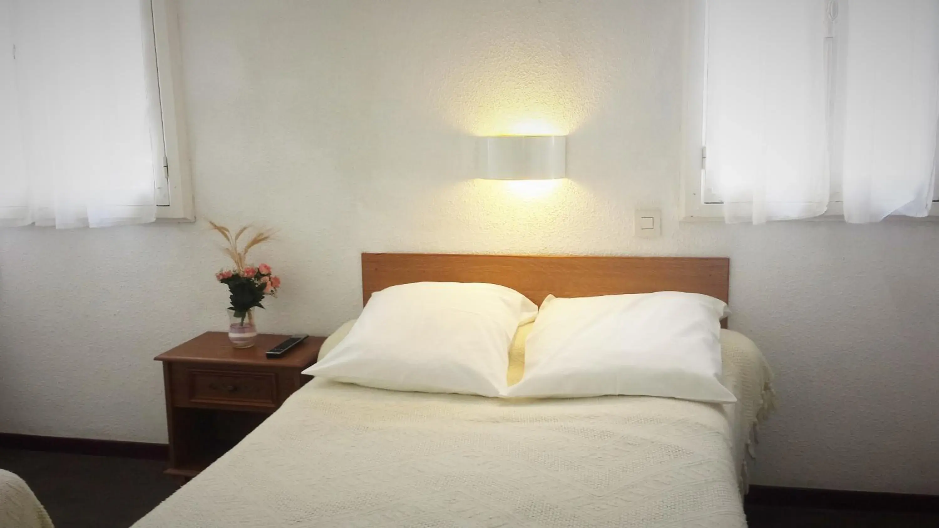 Twin Room in Hôtel Duchesse Anne Twin Room in Hôtel Duchesse Anne