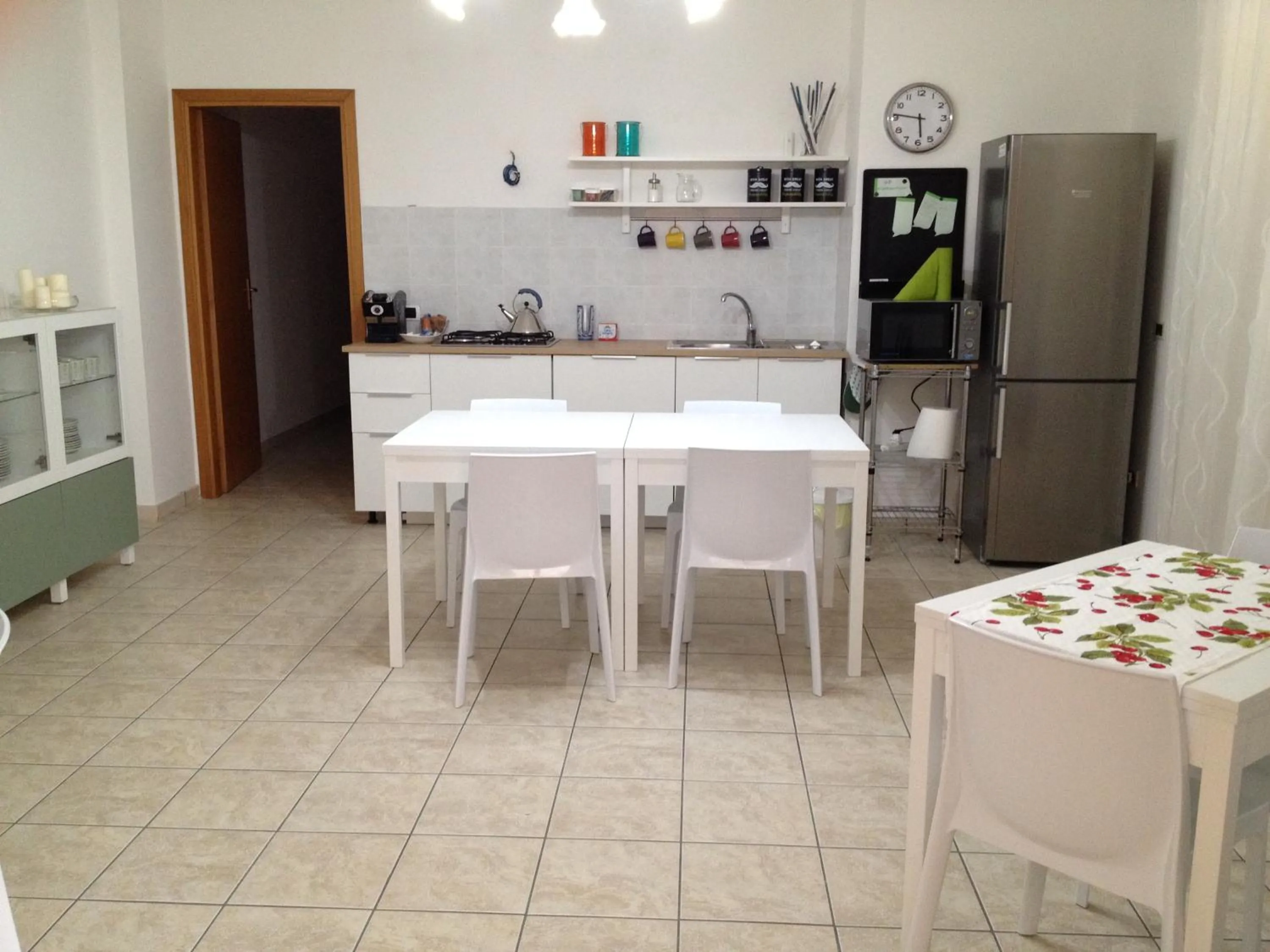 Communal kitchen in Akron B&B