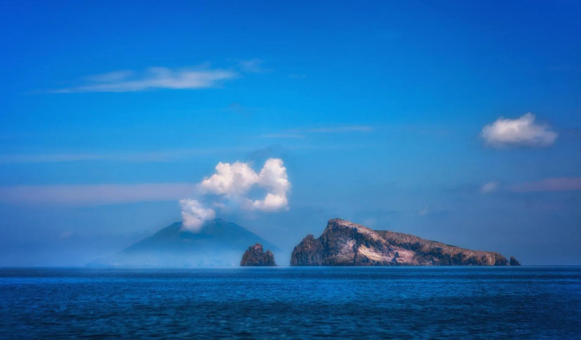 Mountain view in Punta Sallustro Lipari